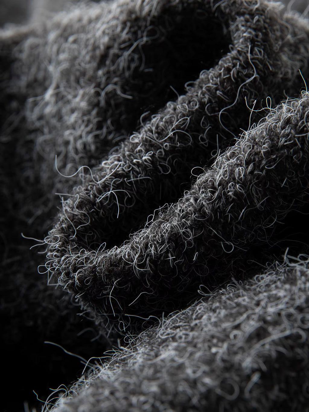 U-neck 3D Floral Knit Suspender Dress Women's Winter 2025 New Style, Waist-cinching Dress Commuting Elegant Ladies