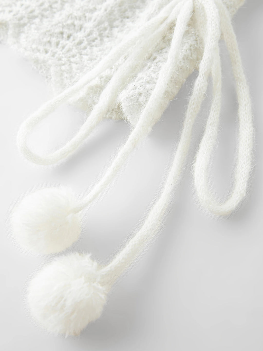 FSLE One-shoulder White Fairy Knitted Suit Set for Women Autumn 2025 New Hollow Wool Knitted Sweater