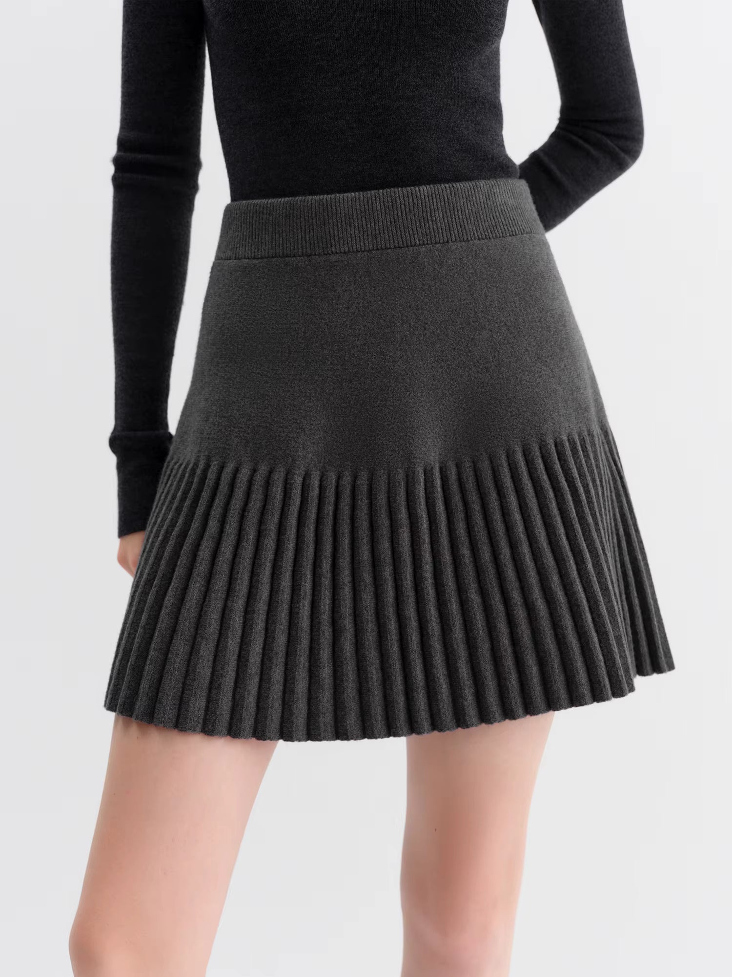 Gray College Style Two-piece Knitted Sweater Suit for Women Pullovers Mini Pleated Skirts 2025 Autumn and Winter New Style