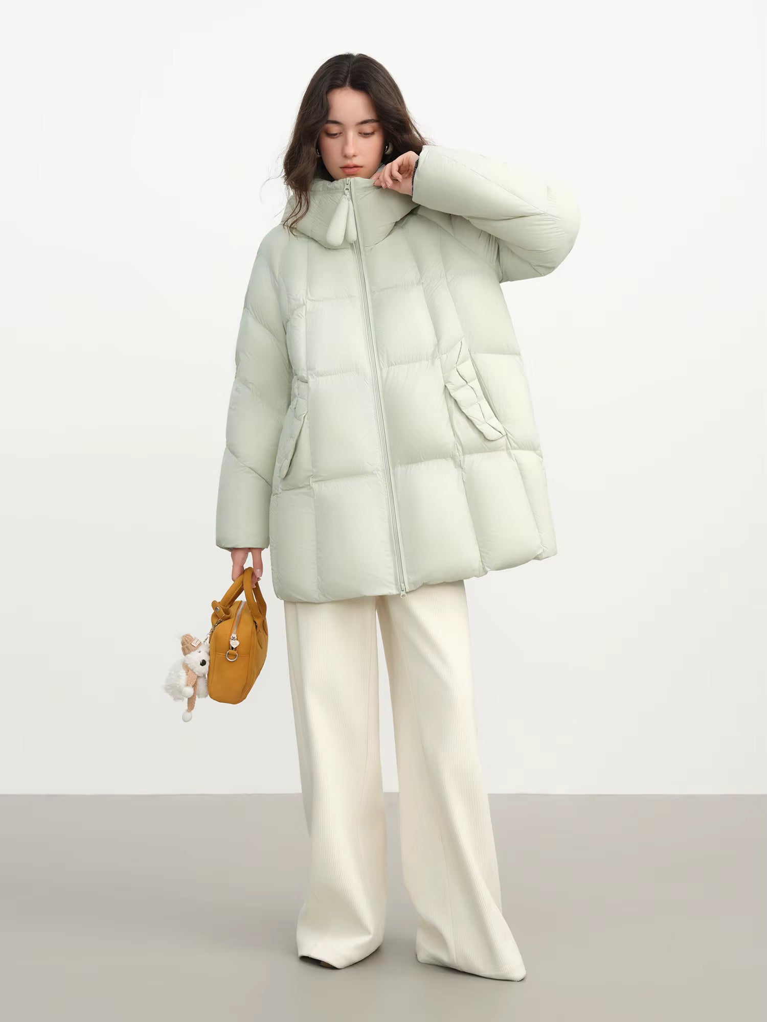 Ultra Light Puffy Long Down Coat for Women Winter 2025 New Hooded Down Filled Jacket Warm Winter Parkas Oversized Outdoor