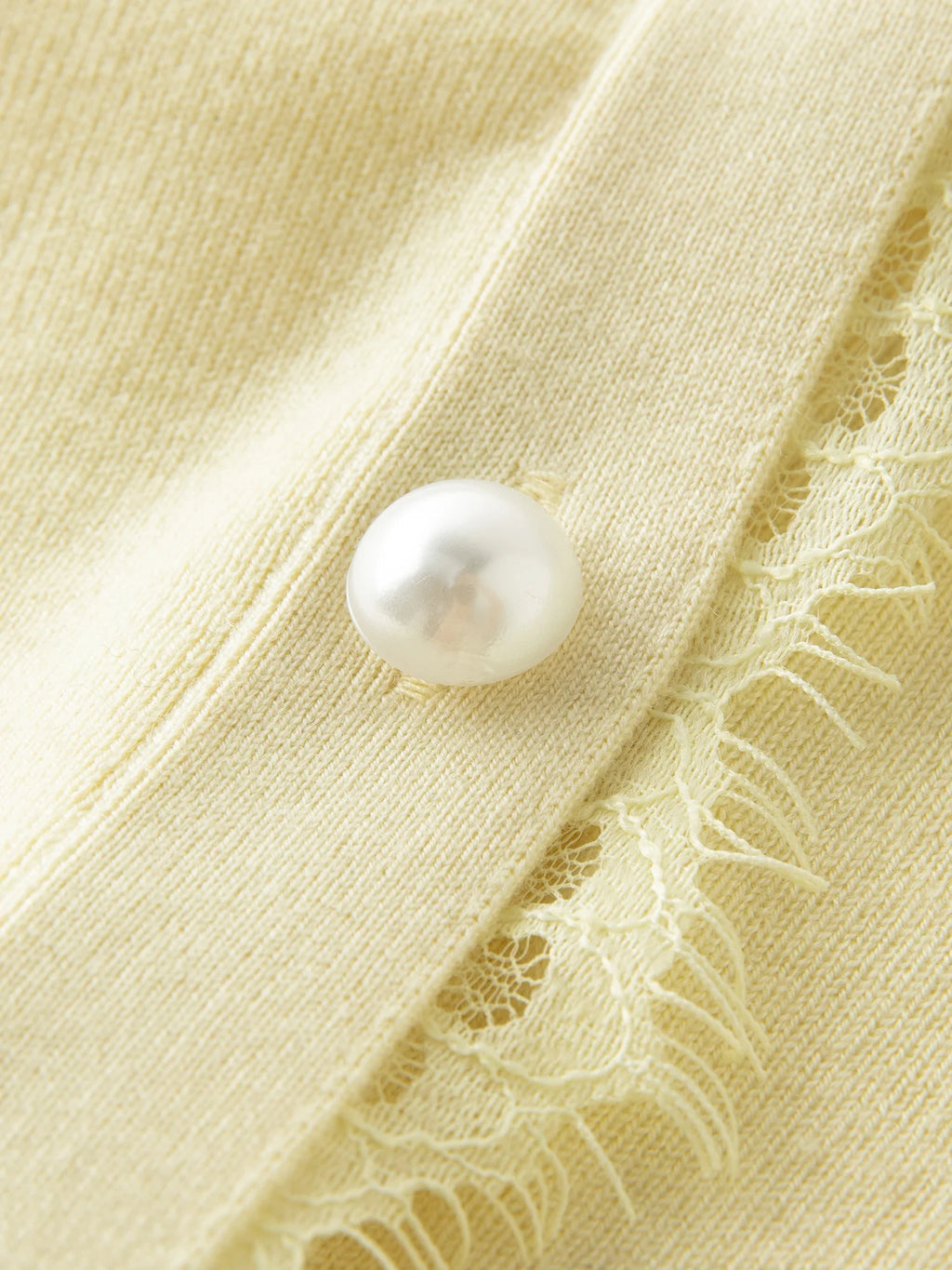 DUSHU Plus Size Lace Trimmed Knit Cardigan Women 2025 Autumn New Arrival V-Neck Yellow Top Elegant Blouse Fashion Outerwear