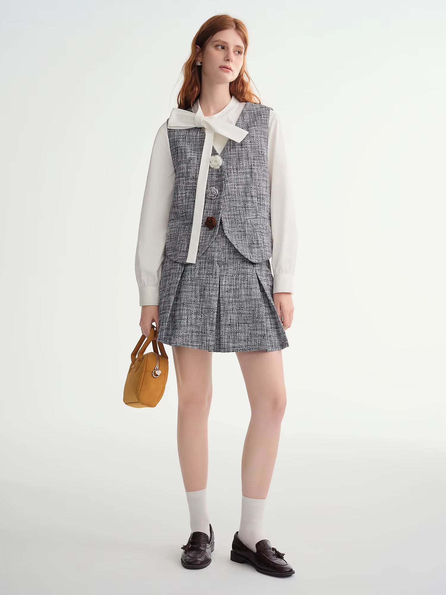 Winter 2025 Women's Tartan A-Line Jumper Dress - Retro Plaid Pattern Sleeveless Swing Skirt for Layering