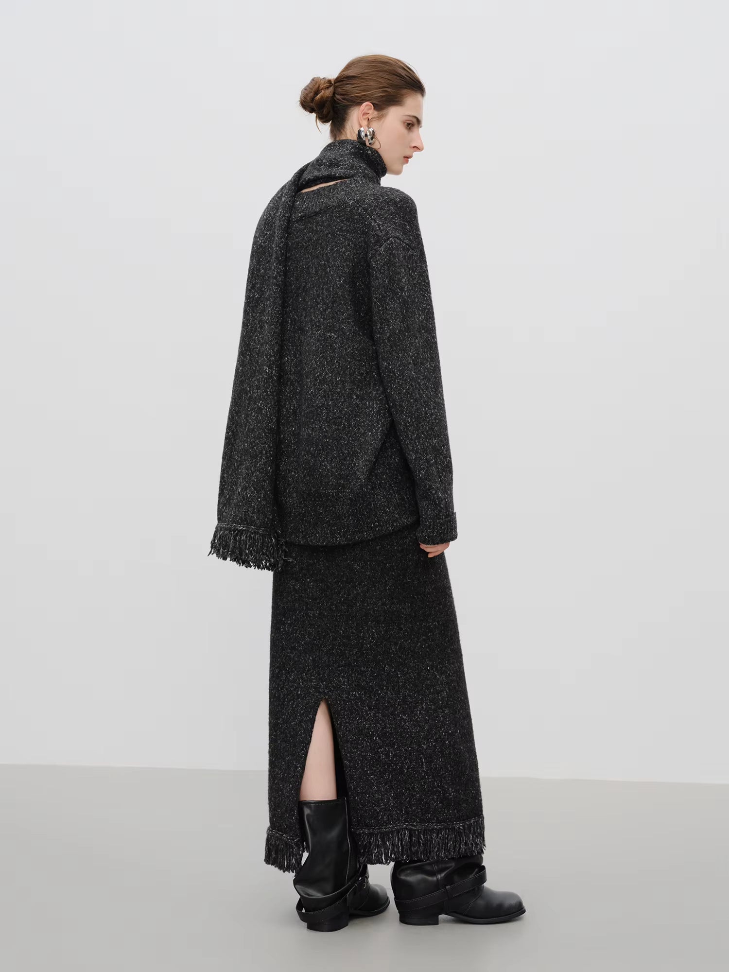 【Premium Series】Autumn Winter V-Neck Knitwear Women Yarn Dyed Cardigan Midi Skirt Two Piece Set Oversize Comfy with Scarf