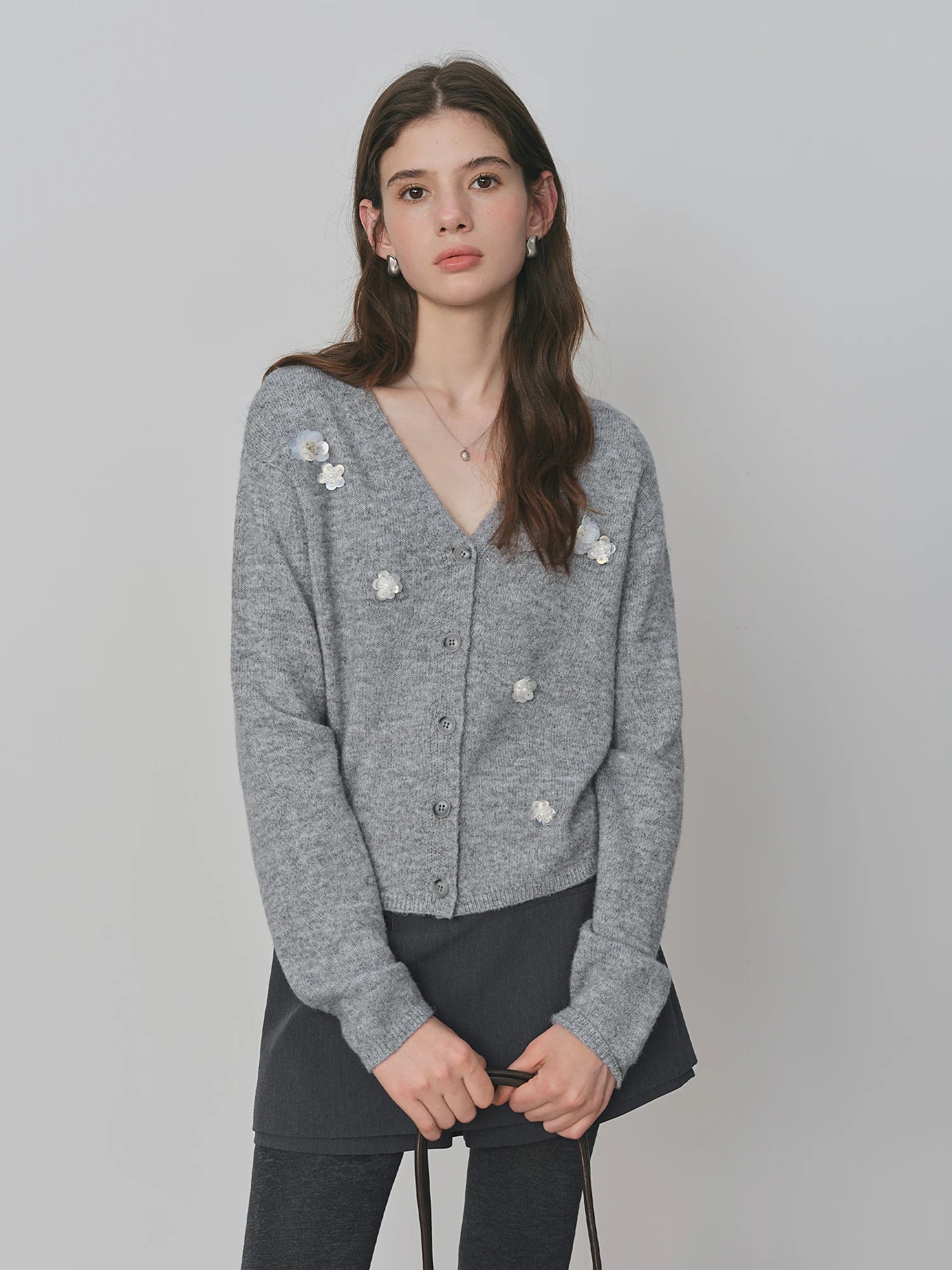 FSLE MIU-style 3D Beaded Flower Knit Sweater for Women 2025 Autumn New V-neck Slim-fit Knitwear V Neck Cardigan