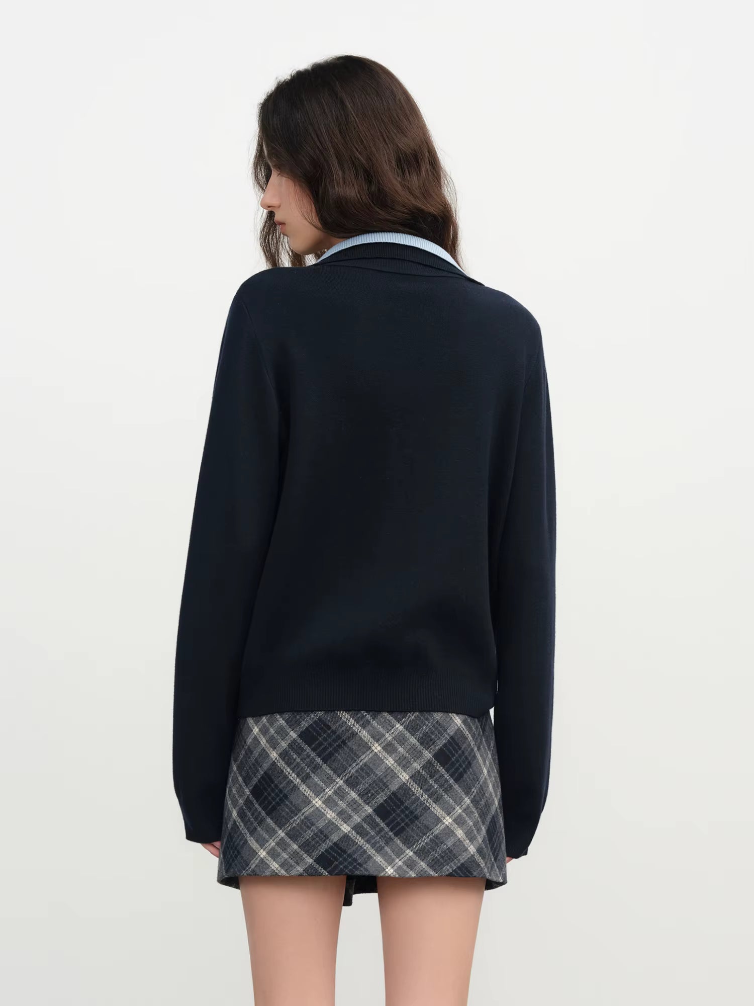 Color-Block Fake Two-Piece Women's Half-High Collar Knitwear 2025 Winter New Arrival, Versatile Color-Block Knit Pullover