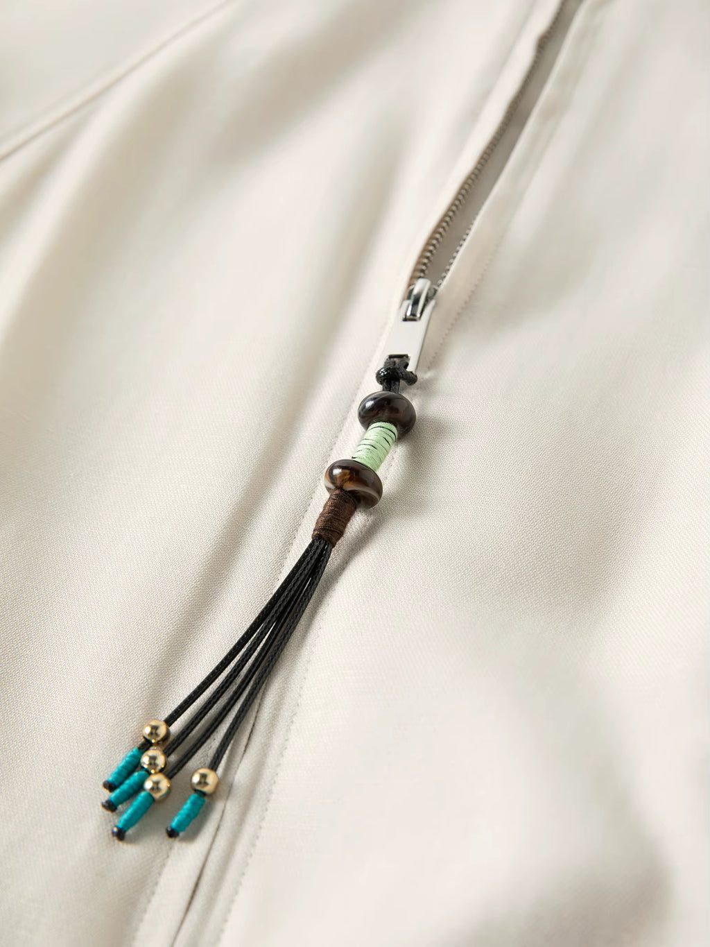 Short Stand-up Collar Casual Jacket for Women New Spring Style Women Korean Style Loose Fit Beige Coats Leisure