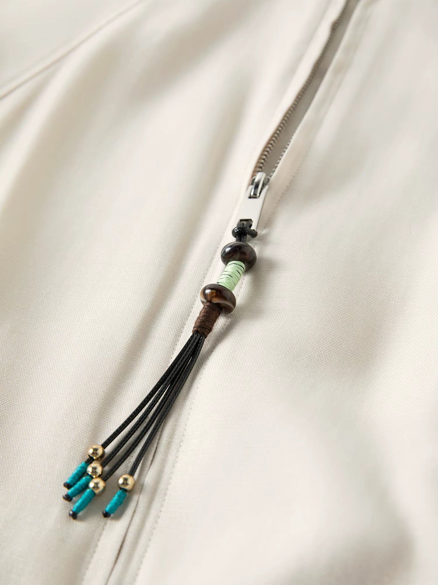 Short Stand-up Collar Casual Jacket for Women New Spring Style Women Korean Style Loose Fit Beige Coats Leisure