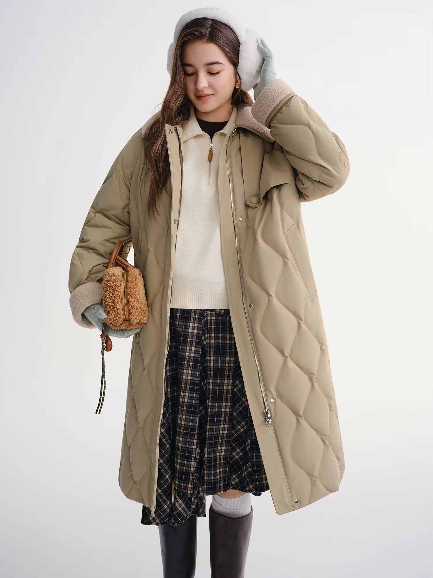 New Women's Vintage Color Block Down Jacket 2025 Winter Warm White Duck Down Coat Casual Outdoor Parka For Daily Commute