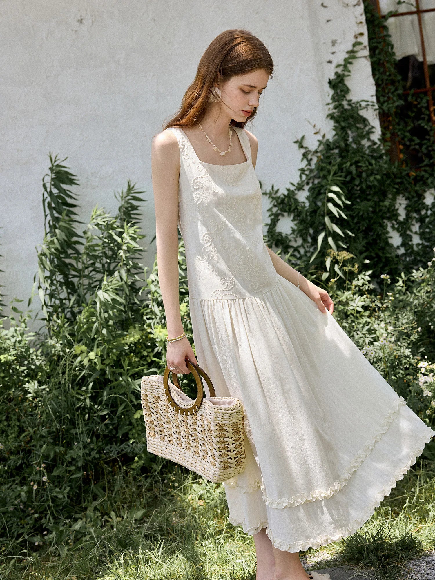 FSLE Elegant Sleeveless Square-neckline Embroidered Dress Women's Body-shaping Slimming New Summer 2025 Dresses