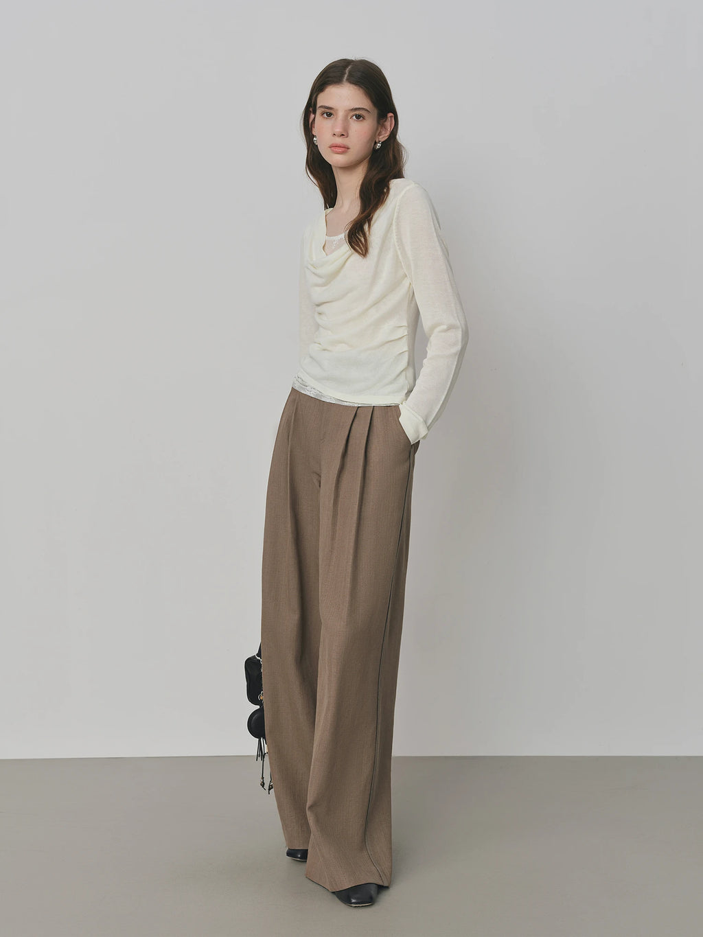 FSLE Retro Style Loose Pleated Drape Straight Pants For Women 2025 Autumn New Arrival Wide-leg Casual Pants
