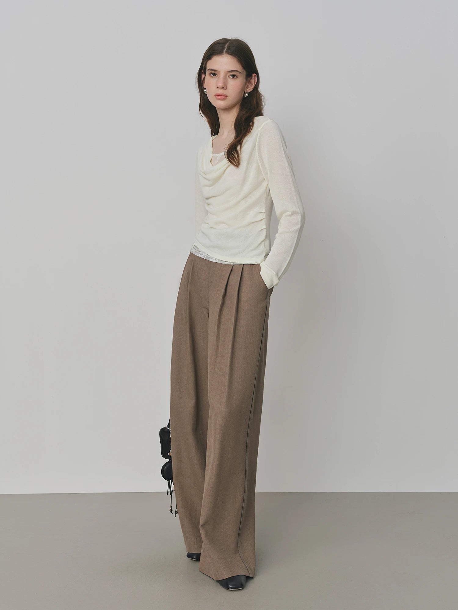 FSLE Retro Style Loose Pleated Drape Straight Pants For Women 2025 Autumn New Arrival Wide-leg Casual Pants