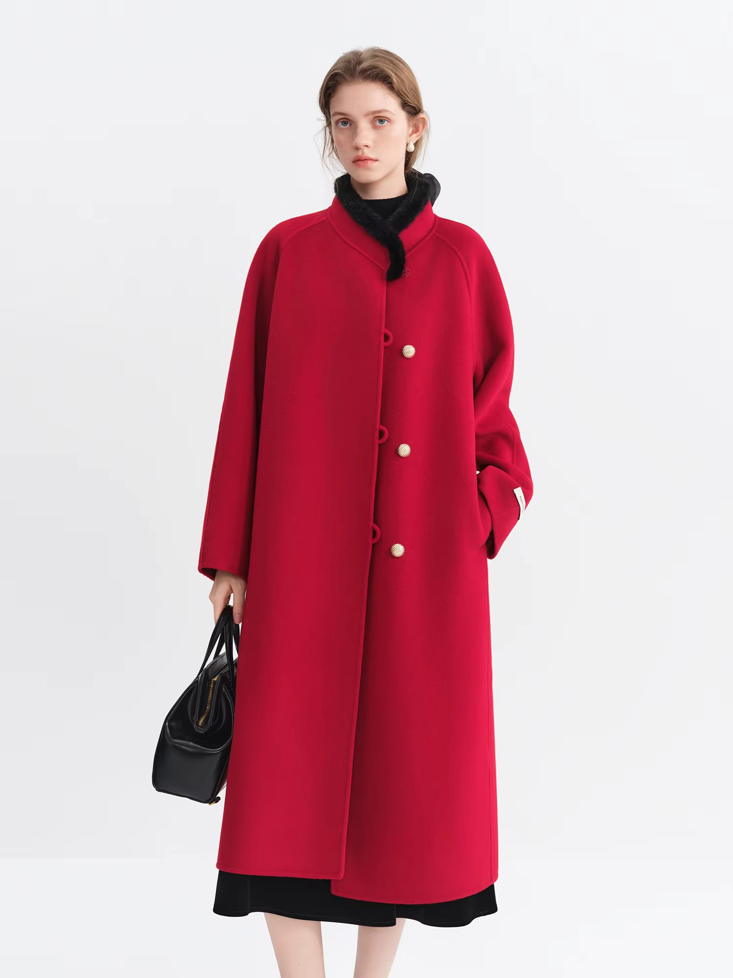 Modern Chinese Red Velvet Coat for Women Winter 2025 New Arrival Sable Fur Festive Ensemble Coat 100% Wool Long Coats