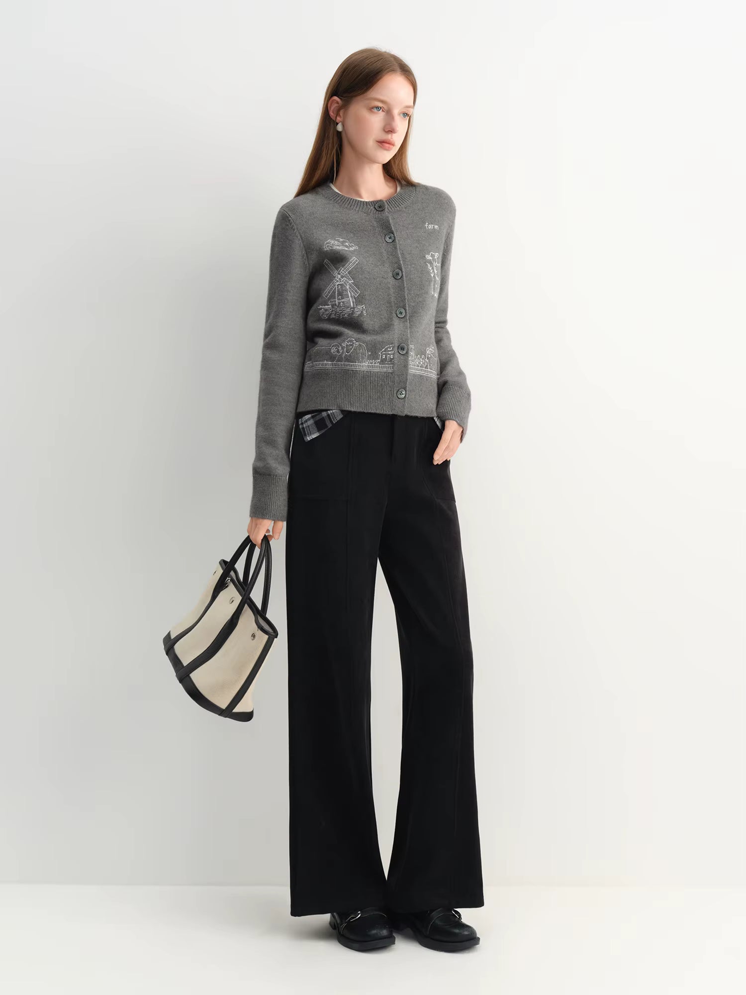 Contrast Color Embroidered Knitted Sweater for Women 2025 Winter New Cute Round Neck Knitted Cardigan