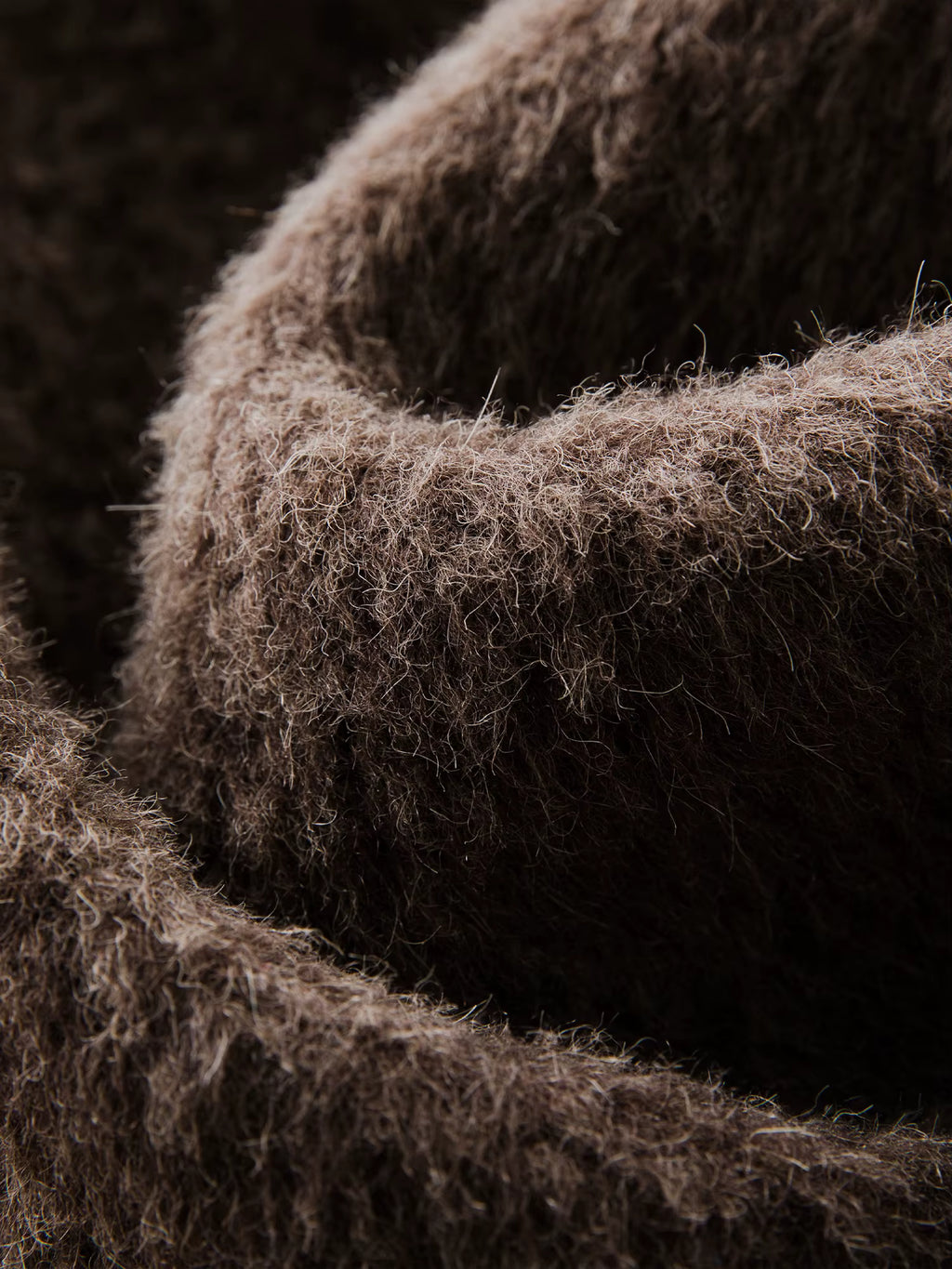 【Premium Series】Women's Long Wool Blend Overcoat with Detachable Scarf - Elegant Winter Coat for Business Casual