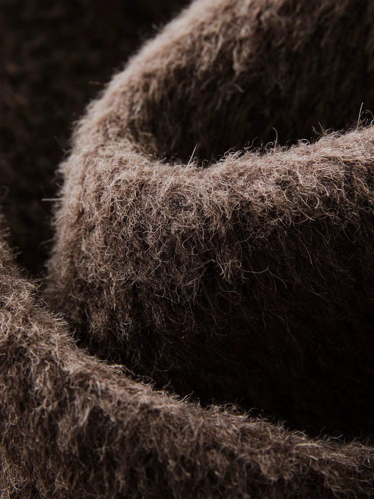 【Premium Series】Women's Long Wool Blend Overcoat with Detachable Scarf - Elegant Winter Coat for Business Casual