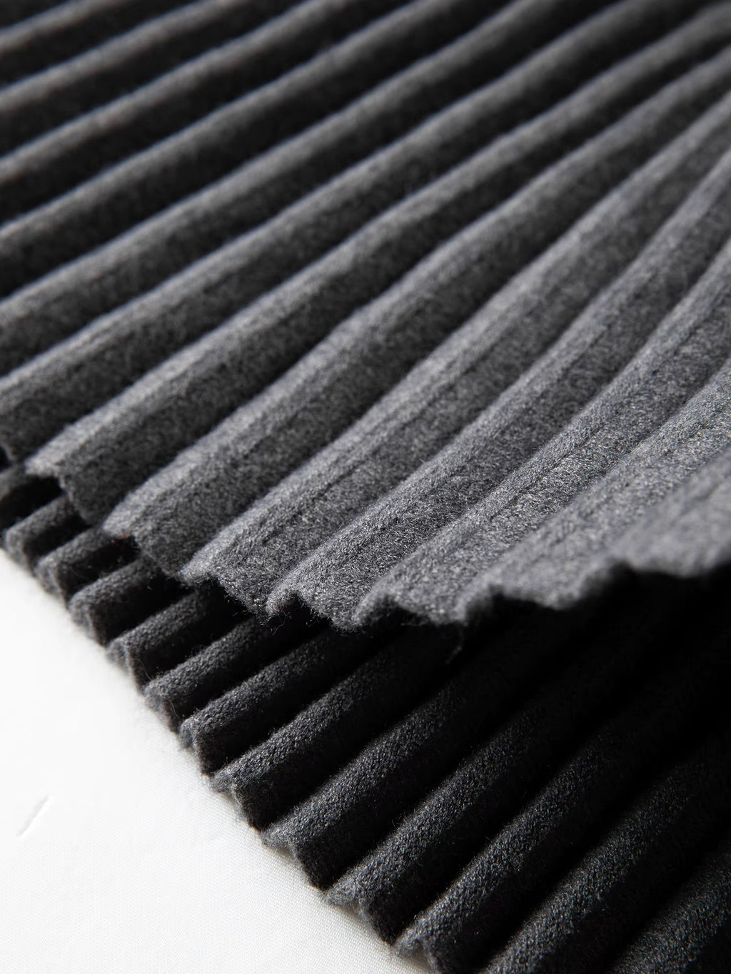 Gray College Style Two-piece Knitted Sweater Suit for Women Pullovers Mini Pleated Skirts 2025 Autumn and Winter New Style