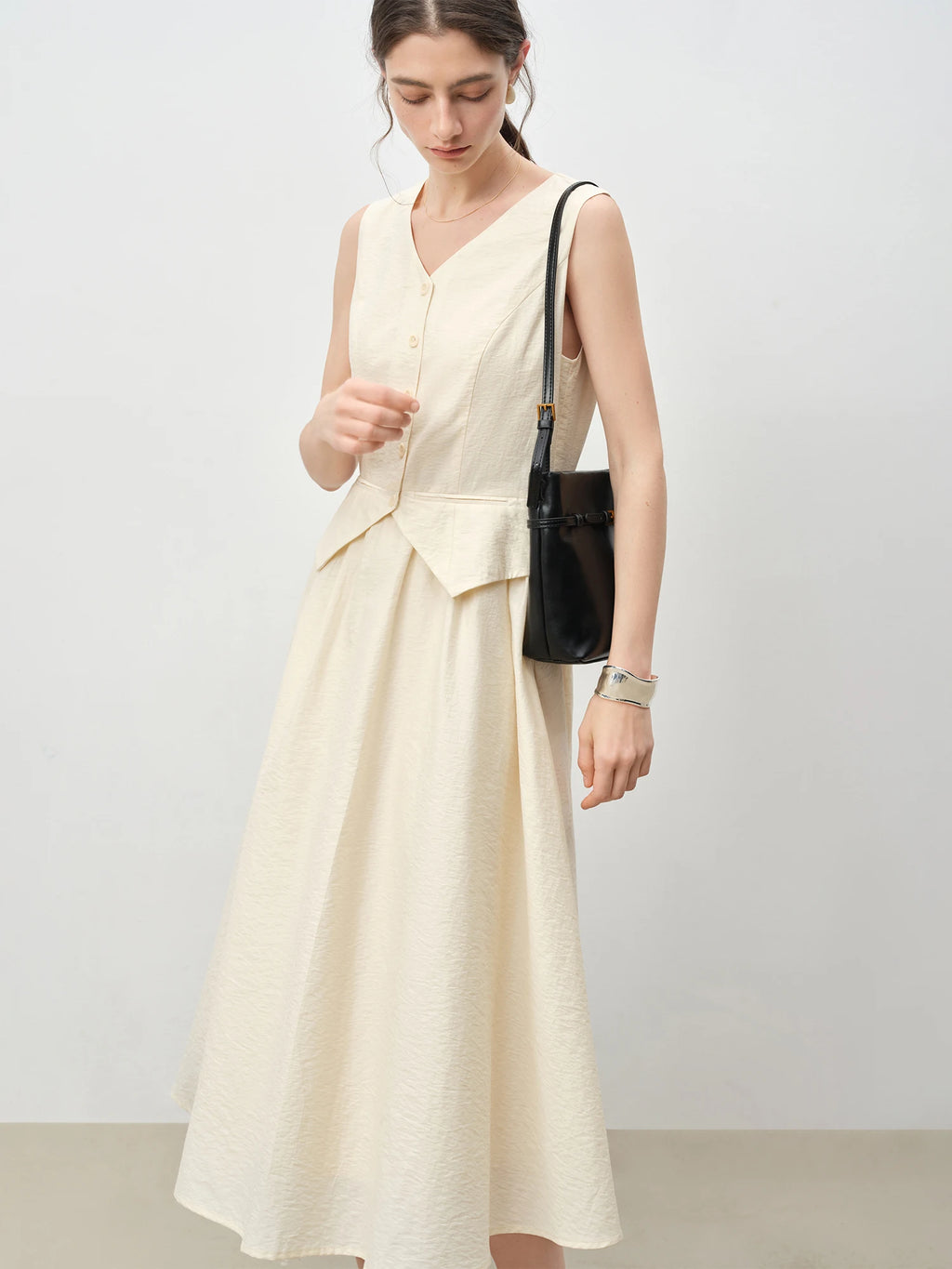 ZIQIAO Linen Material Design Waist Dress Women 2025 Summer New Temperament Slim Vest Dress