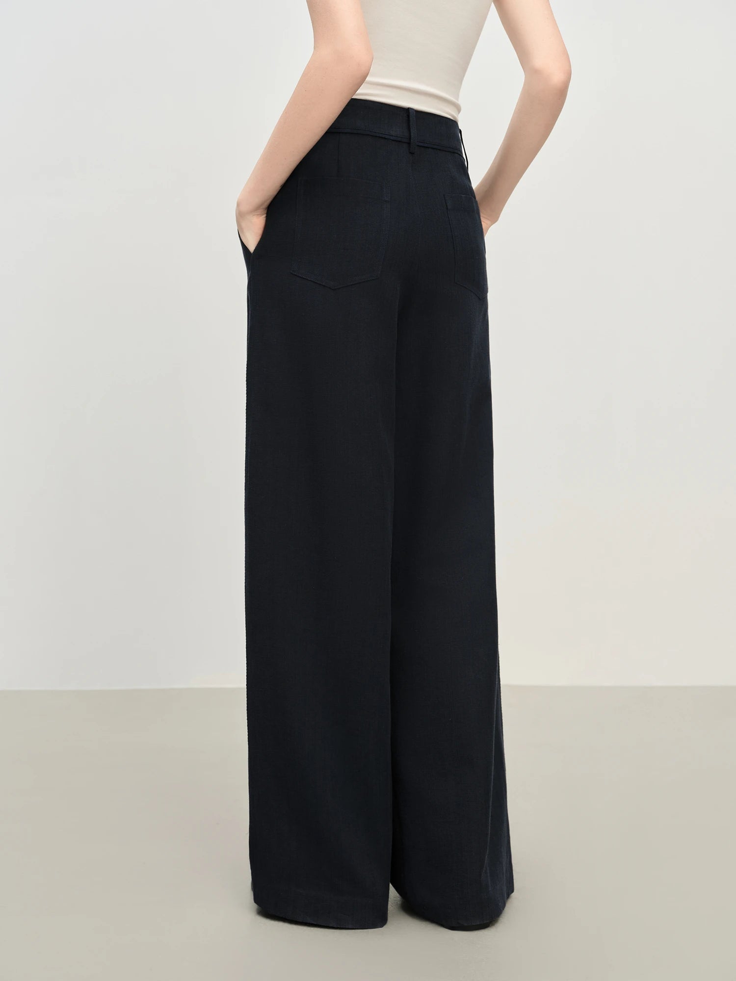FSLE Retro Style Loose Pleated Drape Straight Pants For Women 2025 Autumn New Arrival Wide-leg Casual Pants