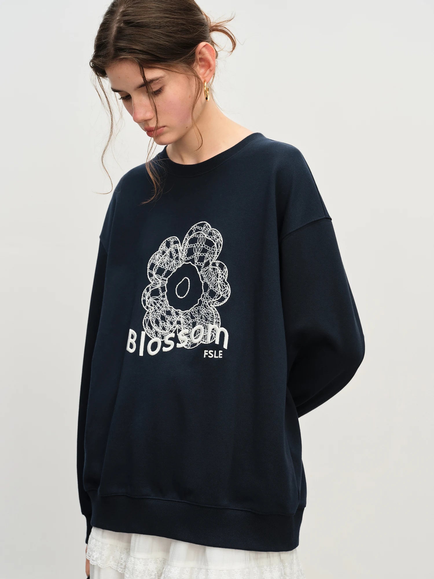 FSLE Winter 2025 Women's Embroidered Drop Shoulder Sweatshirt - 3D Floral Texture Slight Loose Fit Youthful Casual Layering Top