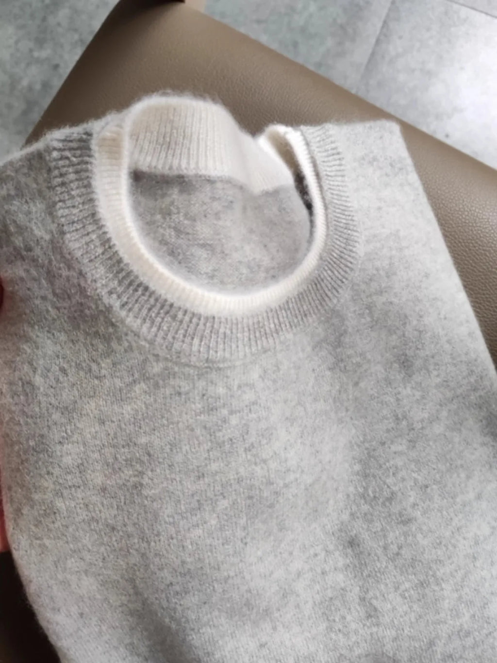 Round neck pure cashmere sweater women's autumn and winter pullover loose large size wool bottom sweater knit sweater