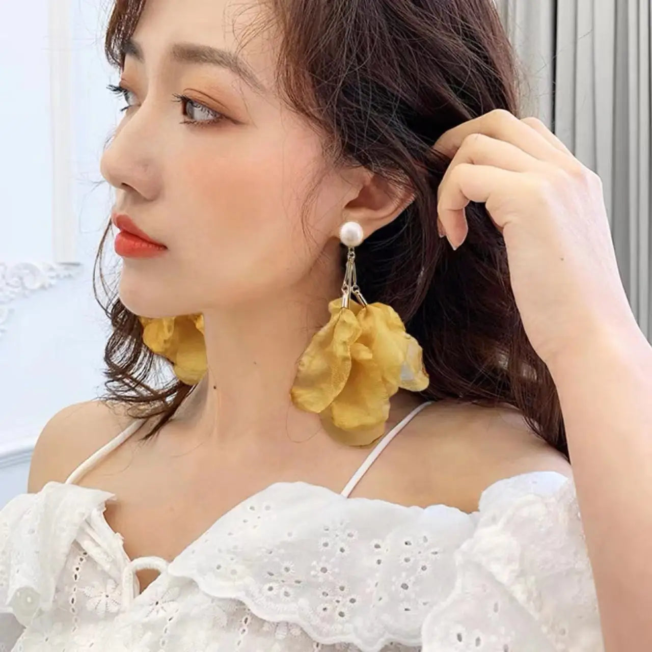 Badu Pearl Long Handmade Flower Tassel Earrings Girl Statement Jewelry Yarn Fabric Pendant Earrings for Women