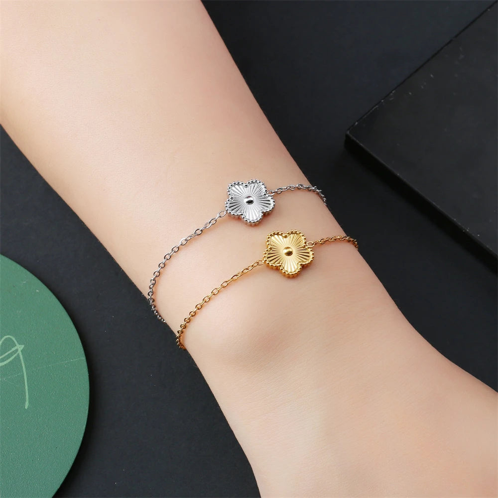 Shining Plum Blossom Plant Five Leaf Plant Single Flower Jewellery Bracelet Necklace Earrings Set Ladies Stainless Steel Clover