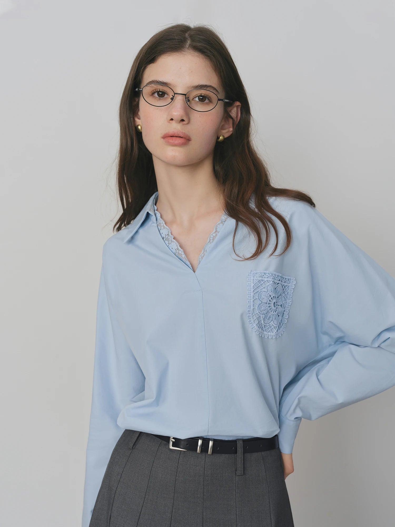 FSLE Autumn 2025 Women's V-Neck Blouse - Lace Trim Loose Fit White Shirt Casual Office Wear with Floral Embroidery