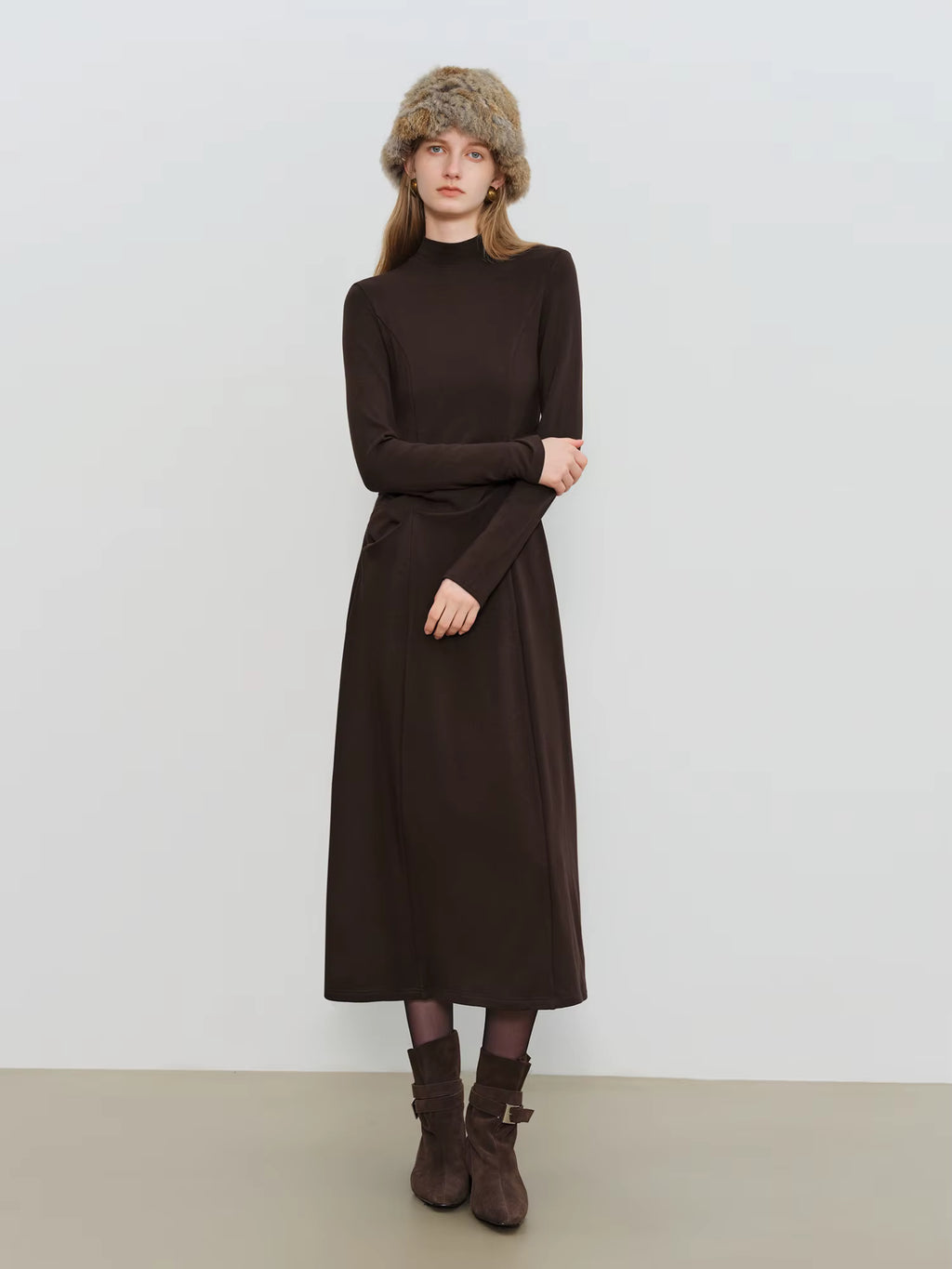 Autumn Winter 2025 Women's Waist-Defined Maxi Dress - Classic Black Timeless Silhouette Flattering Fit Office Elegant