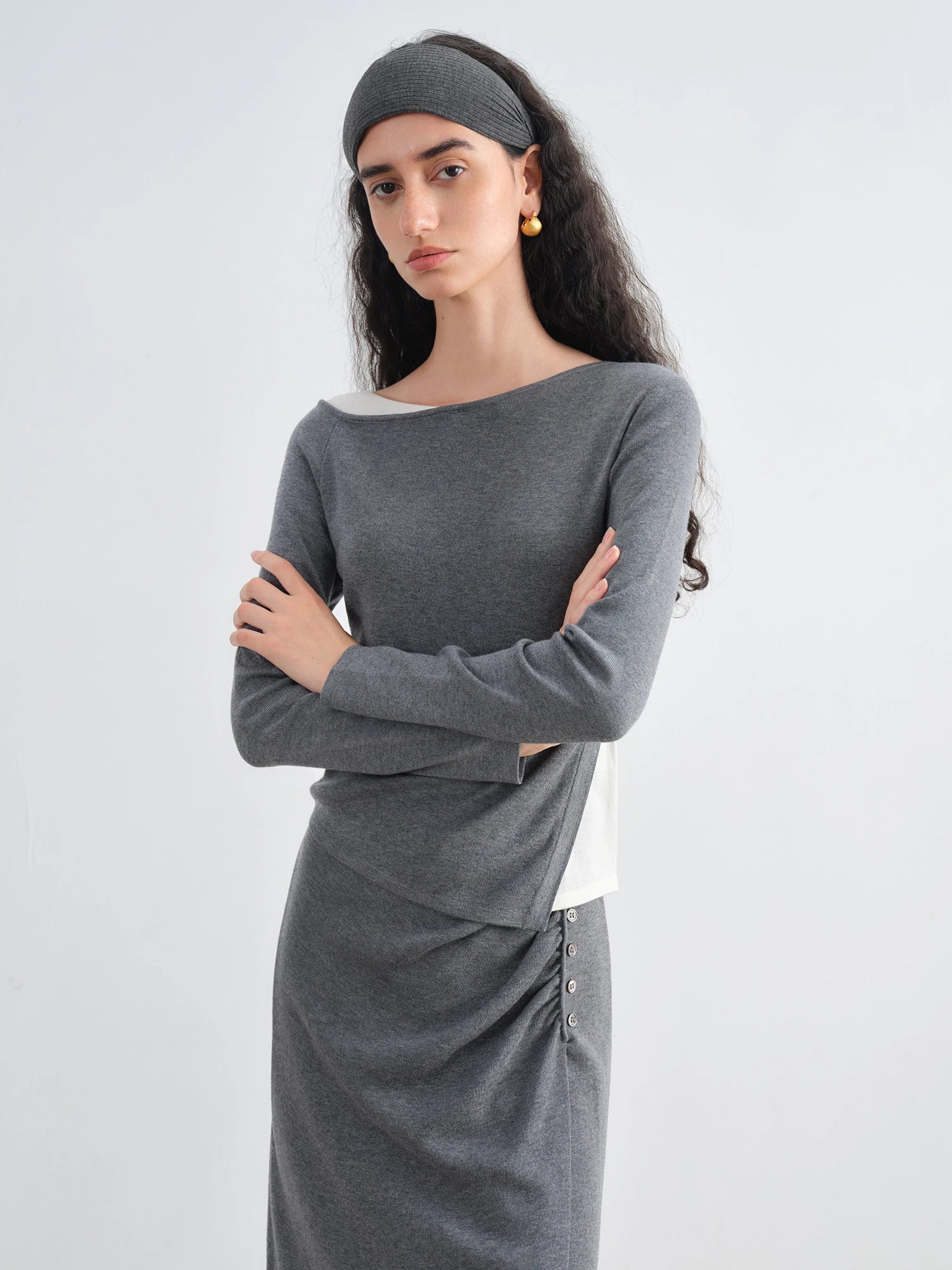 ZIQIAO Gray Mock Two-Piece Knit Set for Petite Women Fall 2025 New Arrival Elegant Complete Outfit Gray White Striped Top Skirt