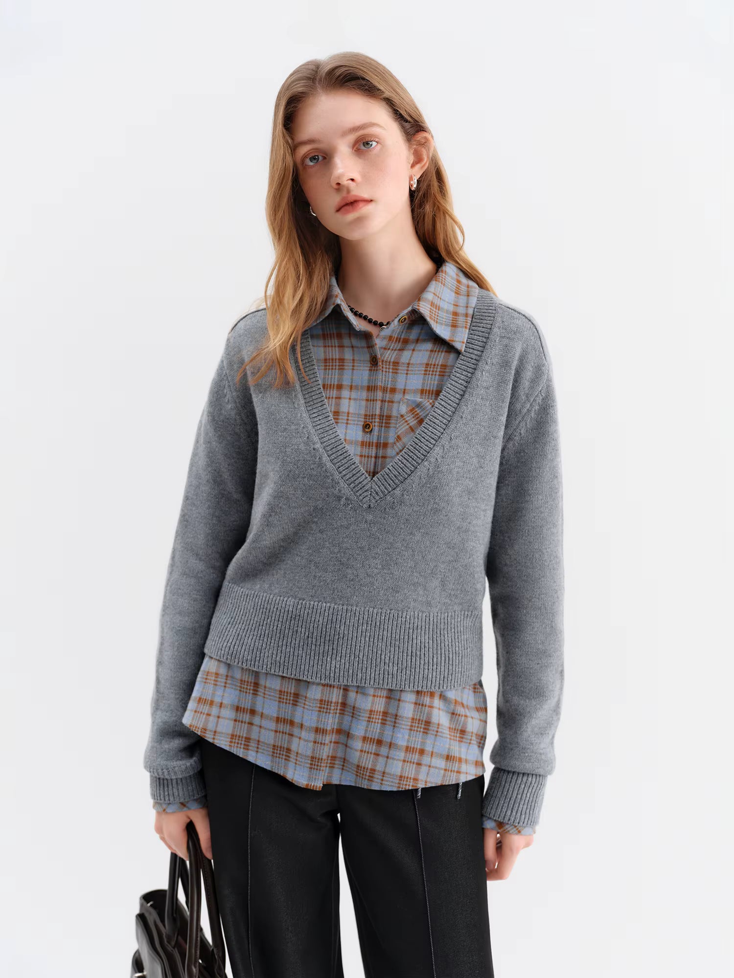 2025 Winter Women's V-Neck Loose Knit Sweater Oversized Pullover Soft Wool Blend Top Cozy Fall Fashion Casual Long Sleeve