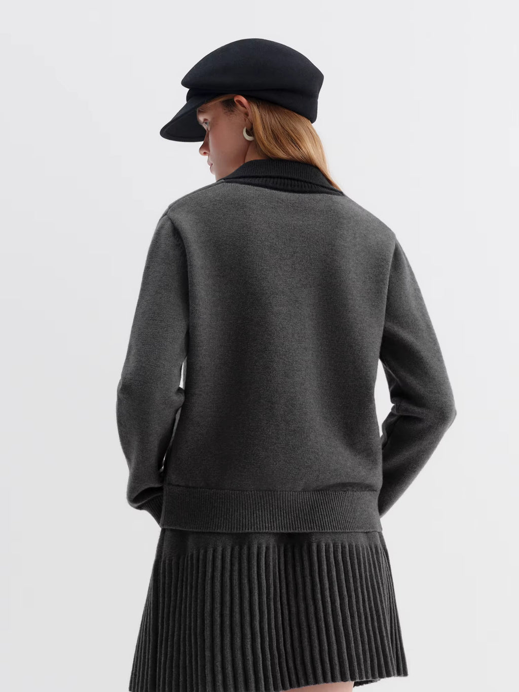 Gray College Style Two-piece Knitted Sweater Suit for Women Pullovers Mini Pleated Skirts 2025 Autumn and Winter New Style