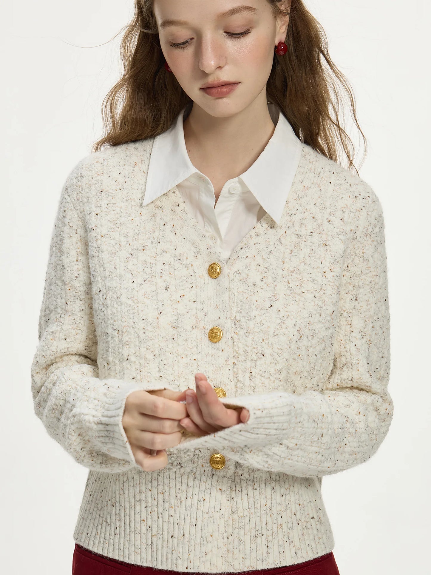 FSLE Beige Knitted Female Cardigan Autumn Winter 2024 New Twisted Flowers Color Points V-neck Versatile Casual Sweater 24FS14158