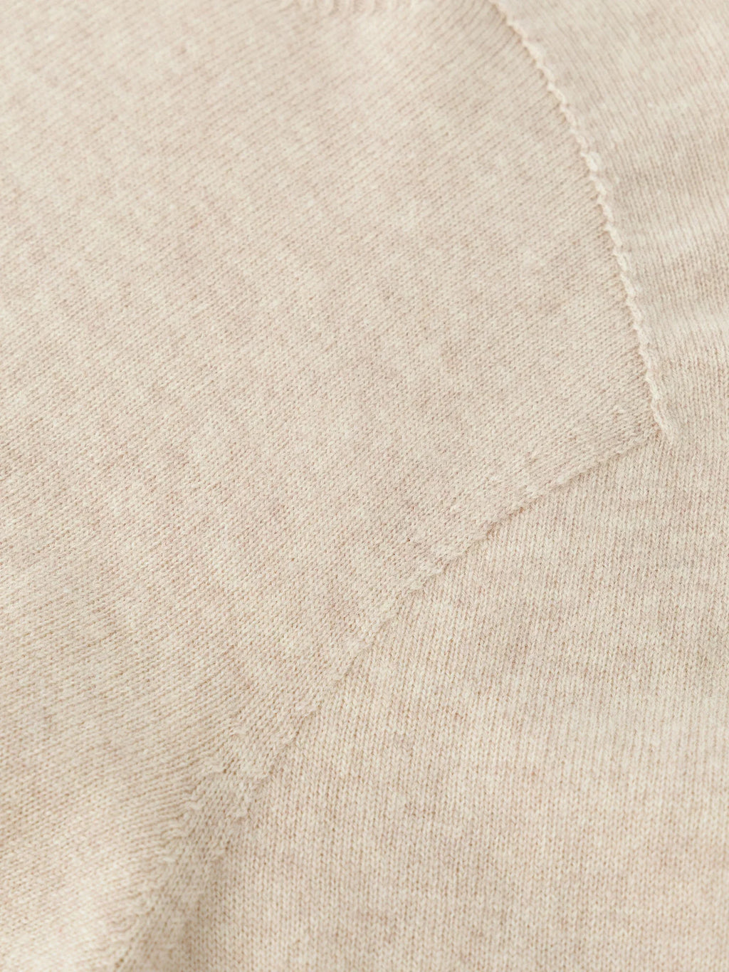 FSLE 100% Wool Seamless One-piece Knit Shirt Sweater For Women 2024 Winter New Design Wool Crew Neck Versatile Sweater 24FS14091