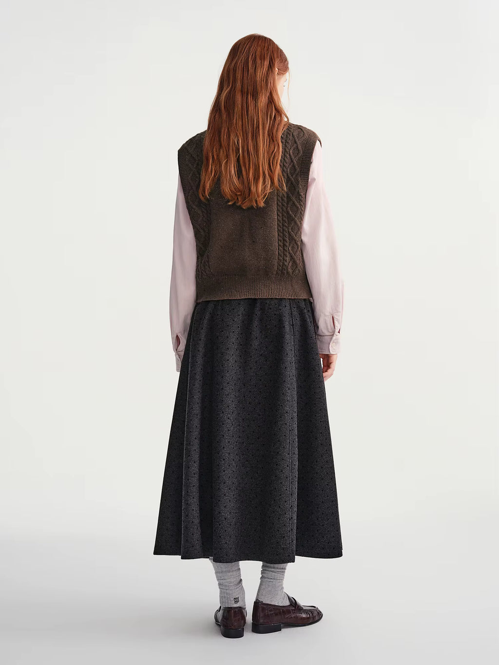 Plus-Size Women's Colorful Dot V-Neck Knit Sweater Vest Versatile Slimming Winter Layering Top 2025 New Arrival Vests