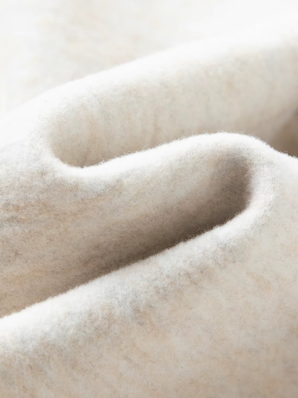 Plus Size Women's Off-Shoulder Hoodie Two-Piece Fashion Set with Unique Design Fall Winter 2025 Style Fantasy Collection