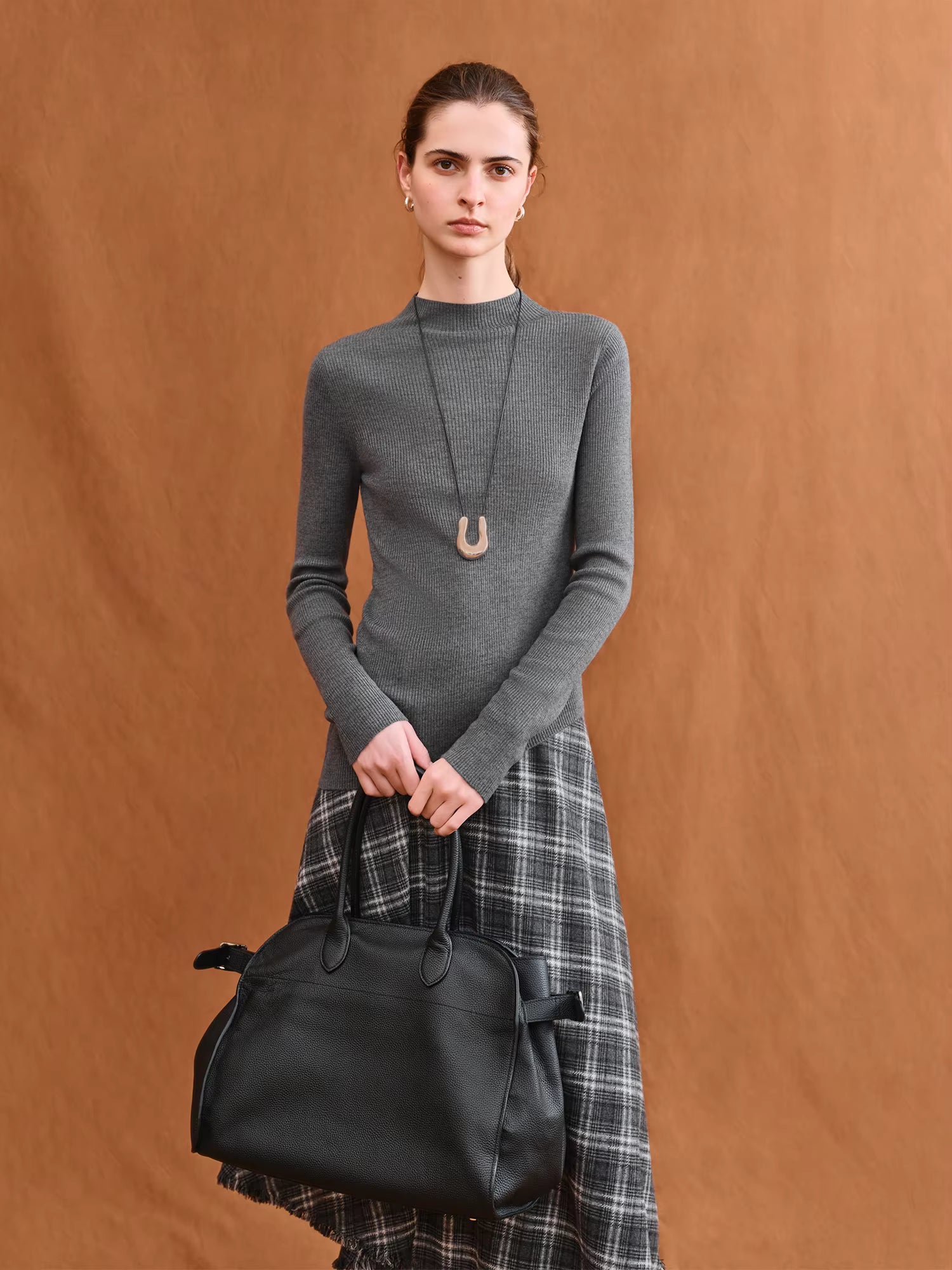 Women's Asymmetric Hem High Neck Wool Sweater 2025 Winter New Thermal Knit Top Slim Fit Casual Warm Pullover