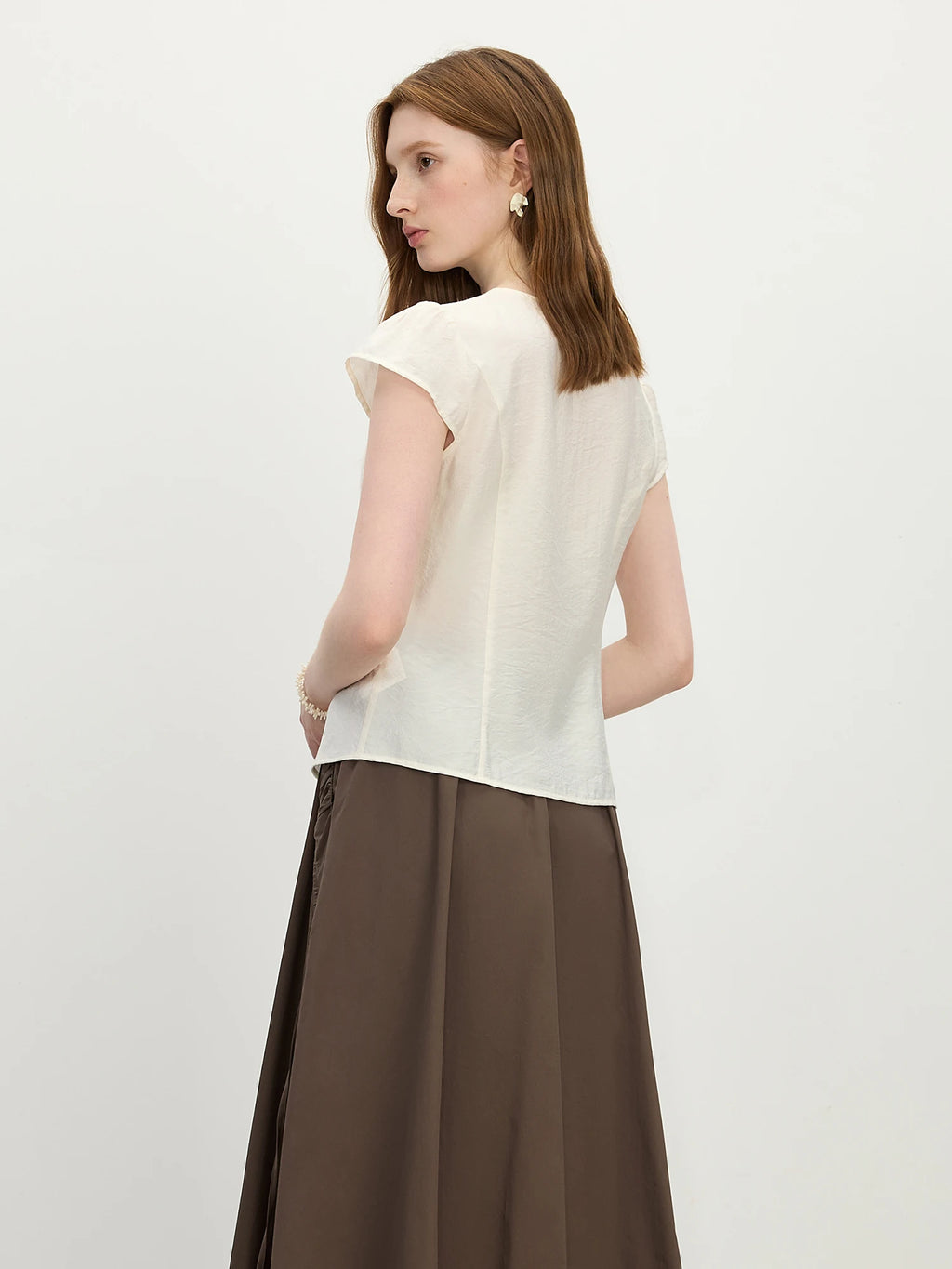 FSLE Ruffled V-neck Shirt for Women 2025 Summer New Arrival Elegant Temperament Commuting Flying Sleeve Slim Chic Top
