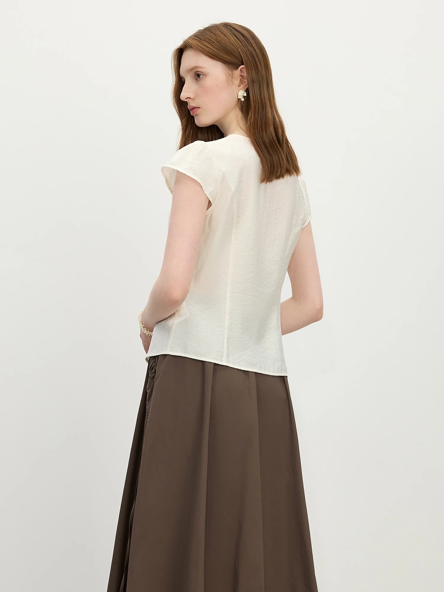 FSLE Ruffled V-neck Shirt for Women 2025 Summer New Arrival Elegant Temperament Commuting Flying Sleeve Slim Chic Top
