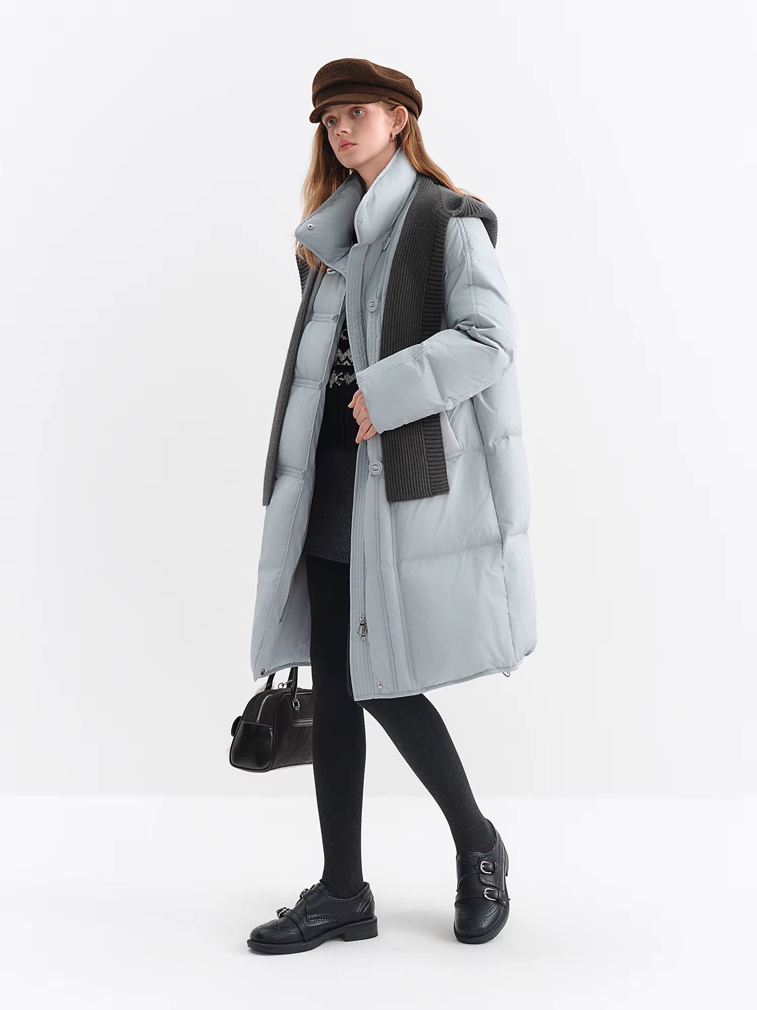 Standing Collar Detachable Knit Hat Fitted Waist Down Jacket for Women Winter 2025 New Collection 90% White Duck Down Coats