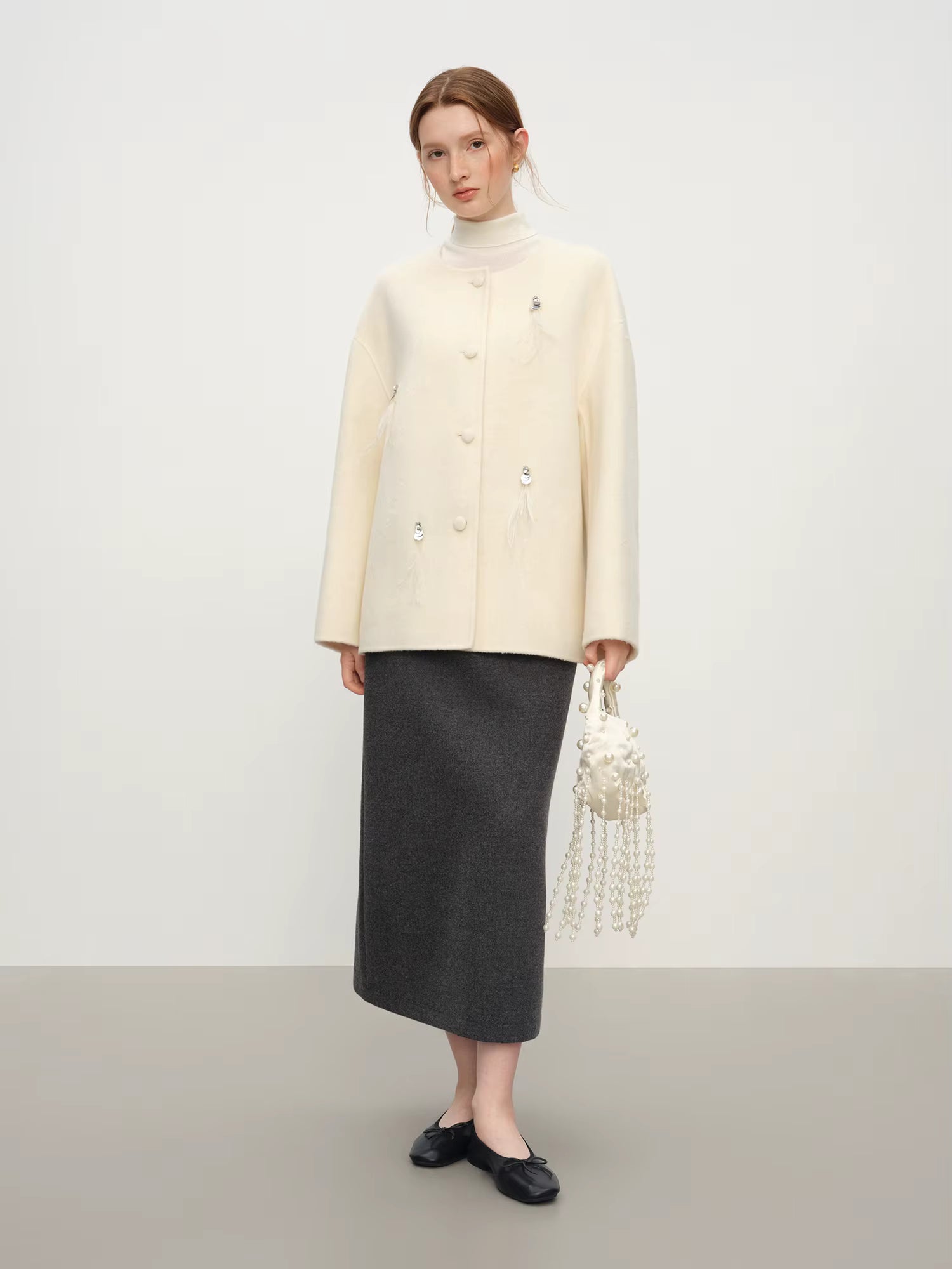 Elegant Temperament Round Neck Short Woolen Coat 2025 Winter New Solid Loose Commuter Jacket