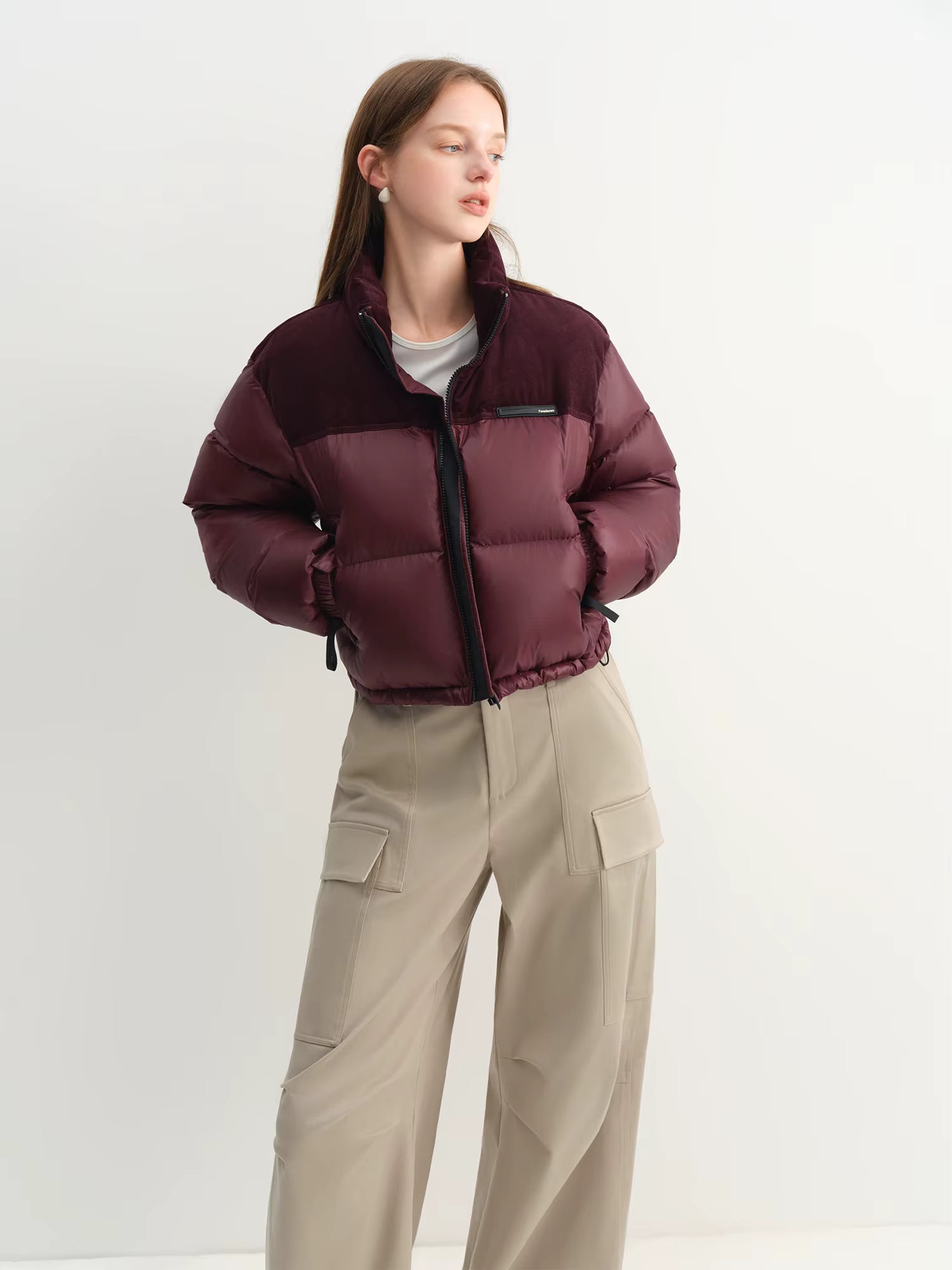 2025 Winter Women's Short Puffer Coat - Color Block Design Stand Collar Thermal Insulated Jacket Comfort for Casual Warmth