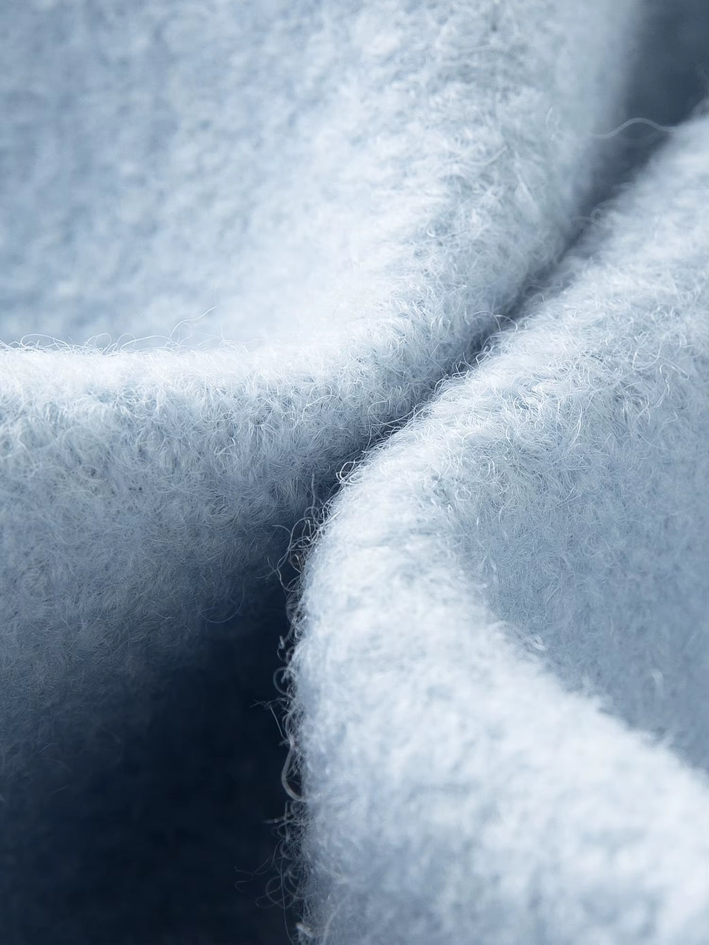 2025 Winter Women's Retro Pea Coat Short Wool Blend Jacket with Large Lapel Horn Buttons - Relaxed Fit Casual Outerwear