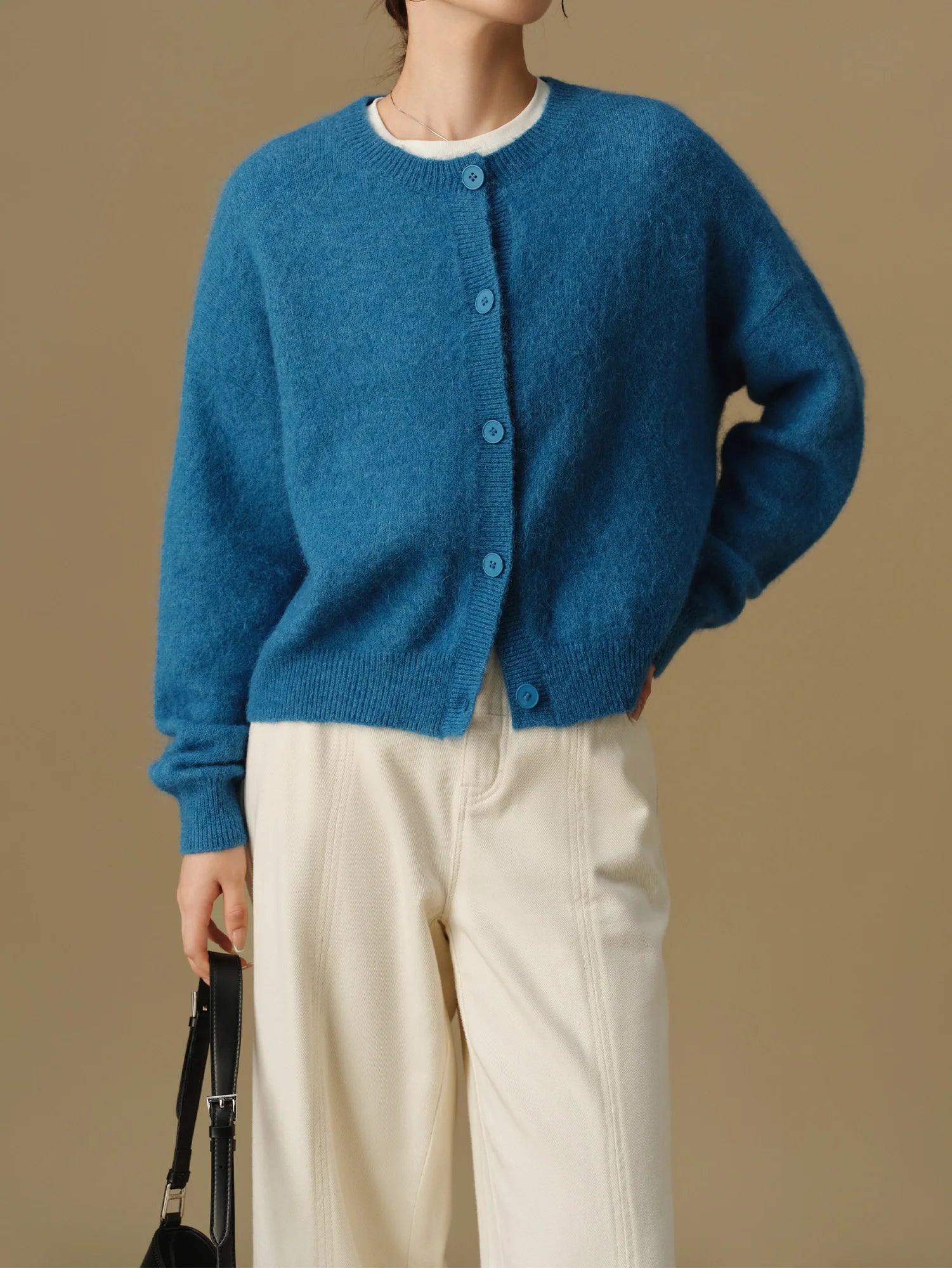 DUSHU Women's Round Neck Sweater Cardigan 2024 Winter New Product Fashionable Versatile Knitwear Sweater for Women 24DS84197
