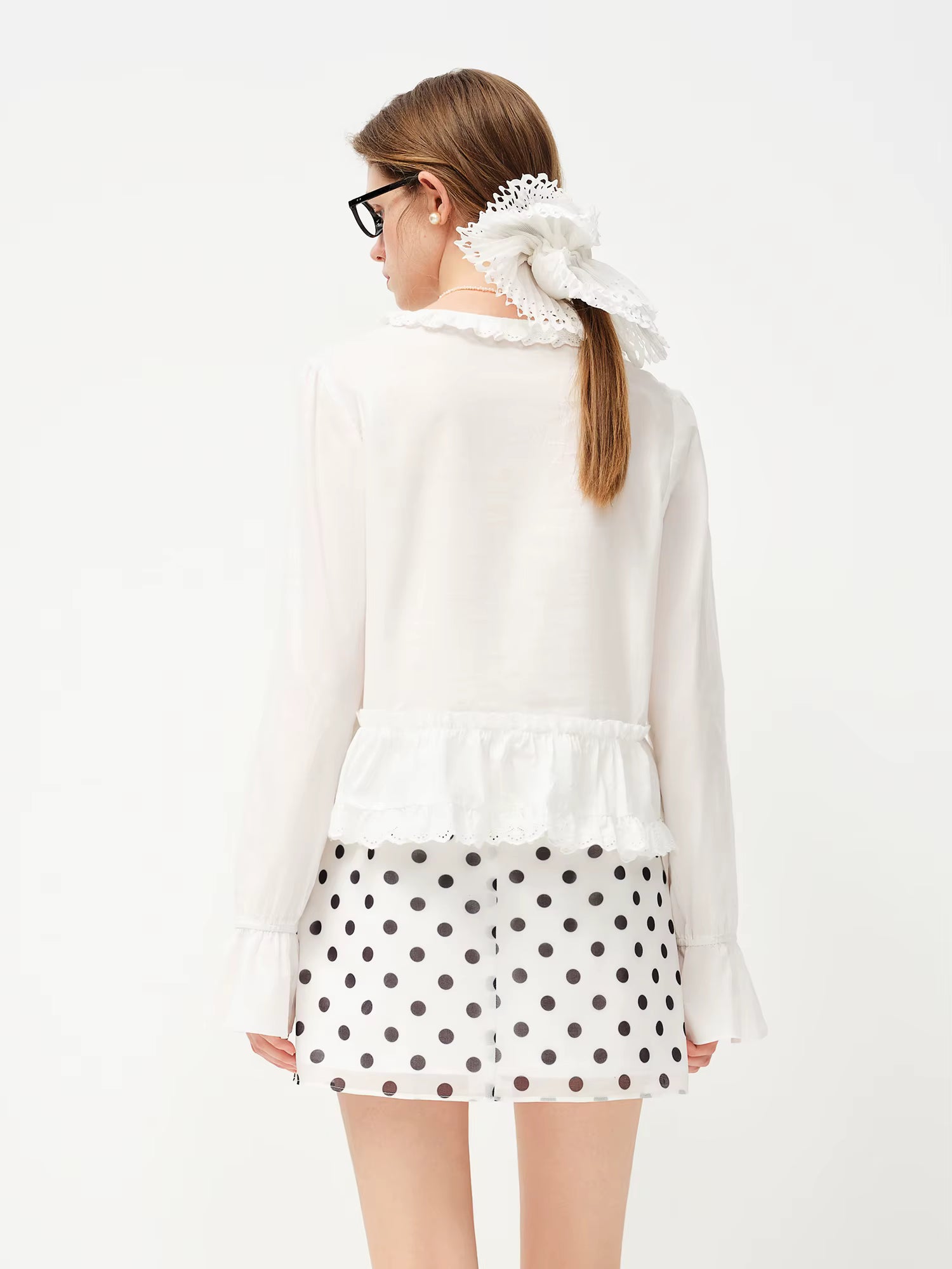 Wood Ear Edge Trim V-Neck Floral Hemline Long-Sleeve Blouse for Women Spring 2026 New Arrival Retro Cotton White Shirts