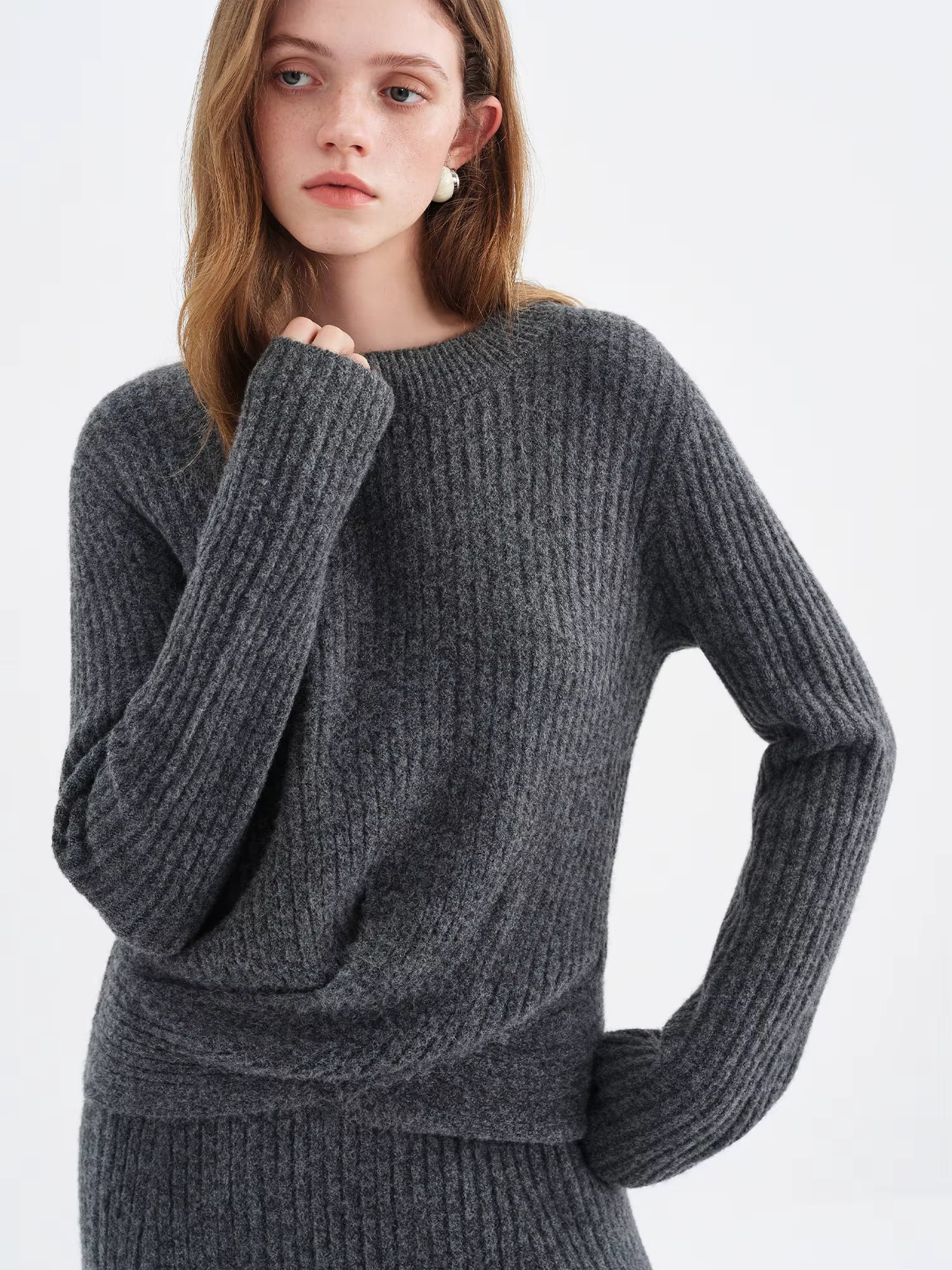 Fall 2025 Winter New Arrival Elegant Knitwear Twisted Knit Sweater and Skirt Two-Piece Outfit Sweater and Long Skirts Sets