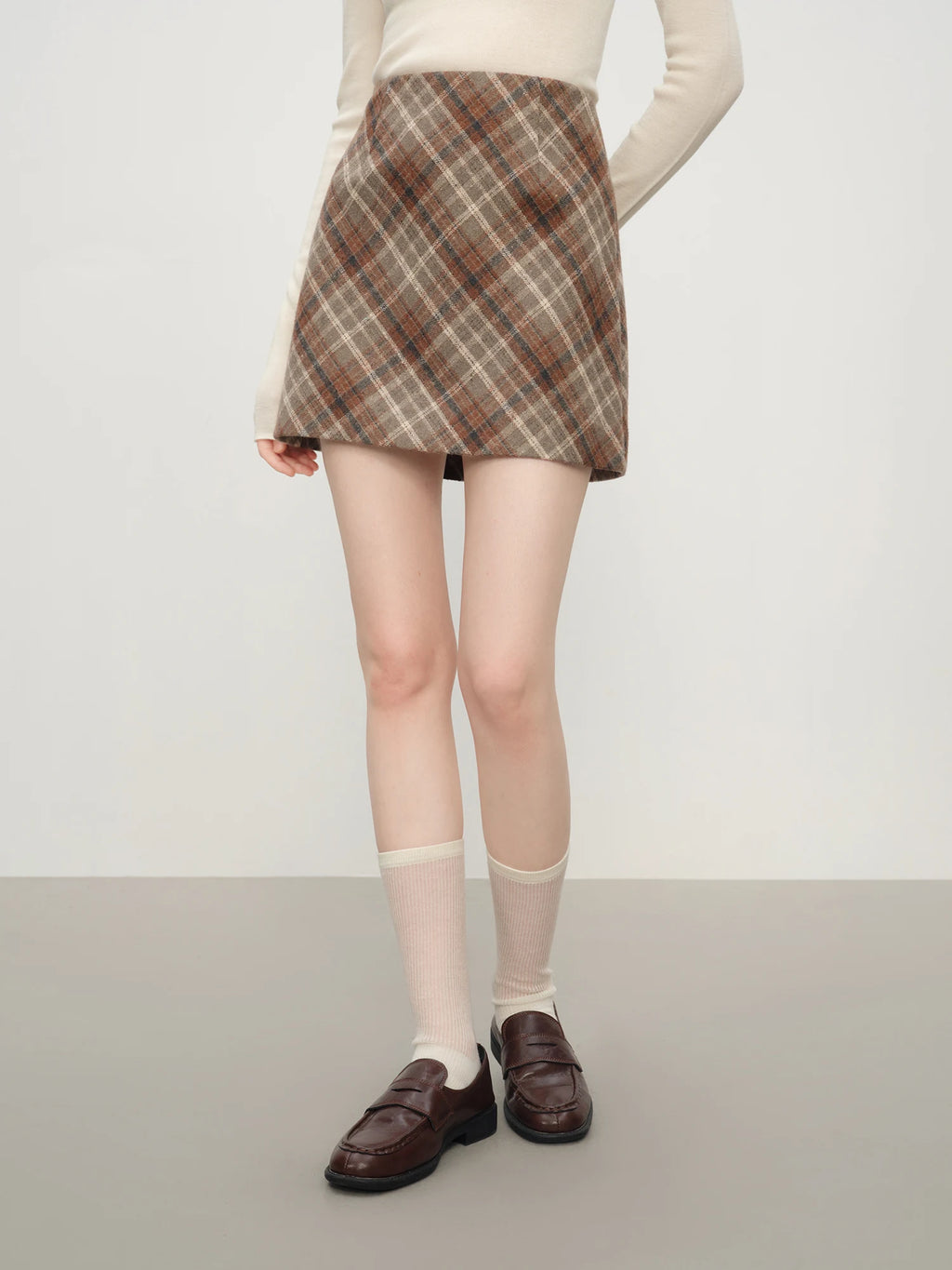 FSLE High Waist Retro Plaid Woolen Skirt Short Skirt Women 2025 Autumn and Winter New Mini A-line Skirt