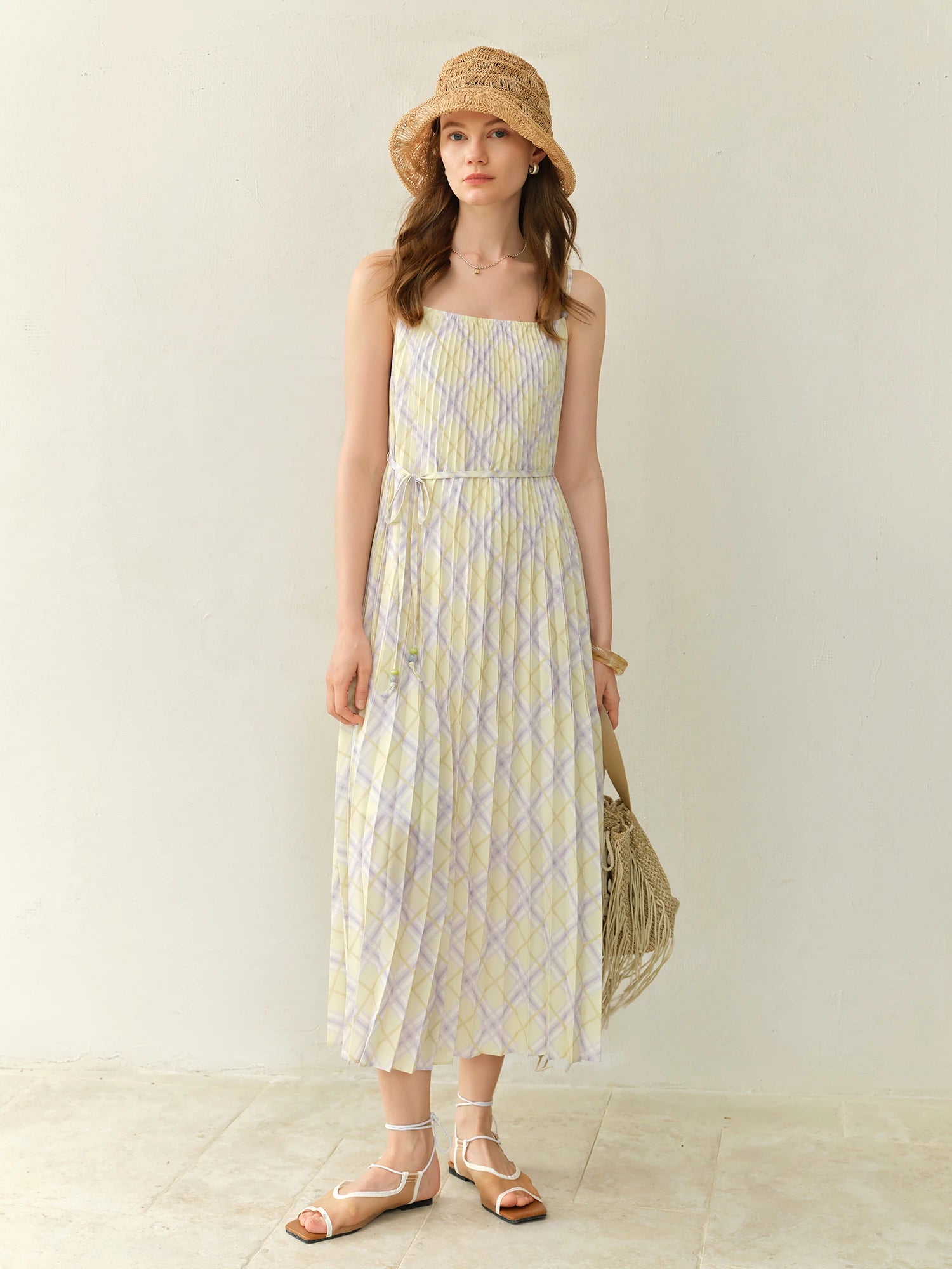 DUSHU 2025 Summer New Arrival Plus-size Rhombus Check Strap Dress for Women - Beach Resort Style, Perfect for Curvy Girls