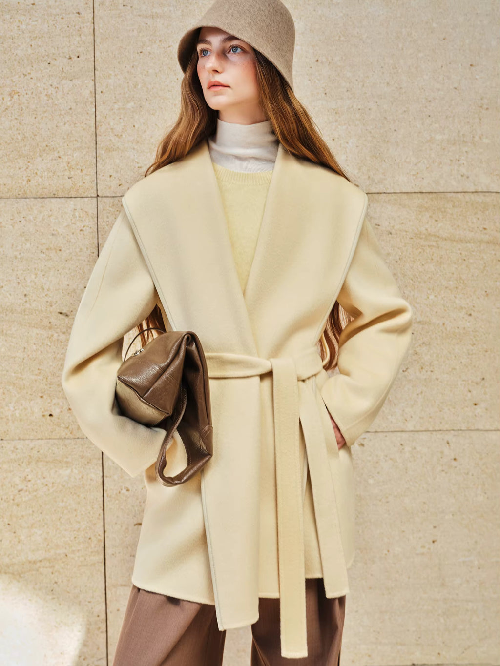 Laid Back Oversized Hooded Design Double-Faced Wool Bathrobe Coat Winter 2025 New Soft Versatile Everyday Wear for Women