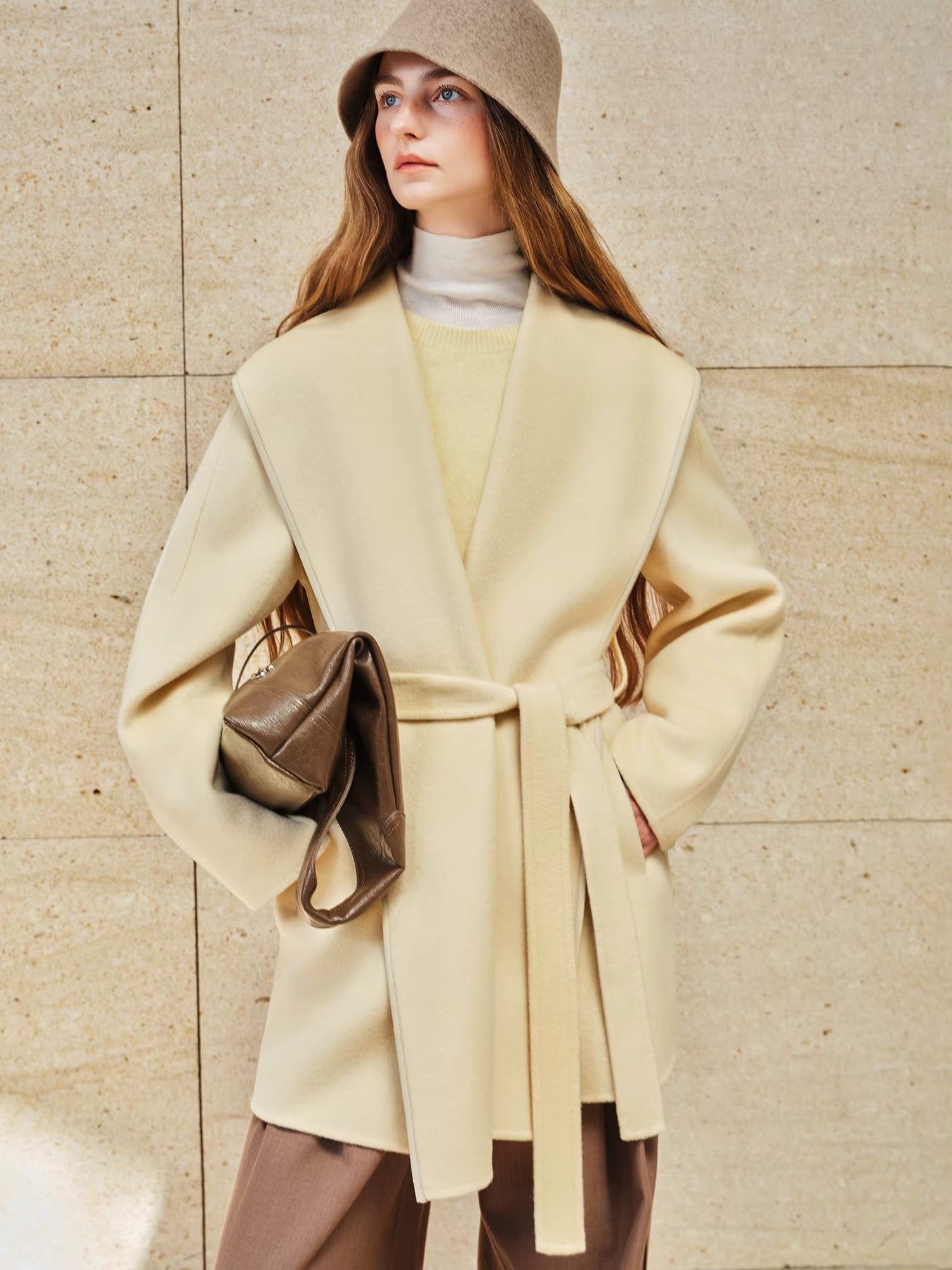 Laid Back Oversized Hooded Design Double-Faced Wool Bathrobe Coat Winter 2025 New Soft Versatile Everyday Wear for Women