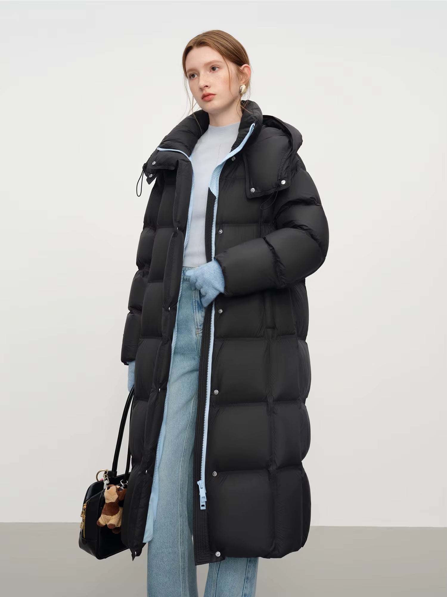 Winter New Women's Long Puffer Down Coat with Hood Two-Tone Color Block Thermal Insulated Jacket Heavy Warm Outerwear